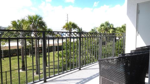 2 beds bed, 2 baths bath property at 9052 gulf run way c6, lake worth, fl 33467