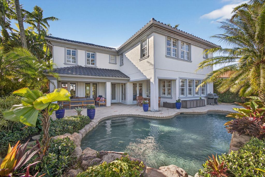 Photo of 1028 Vintner Boulevard, Palm Beach Gardens, FL 33410 (MLS # R11161346)