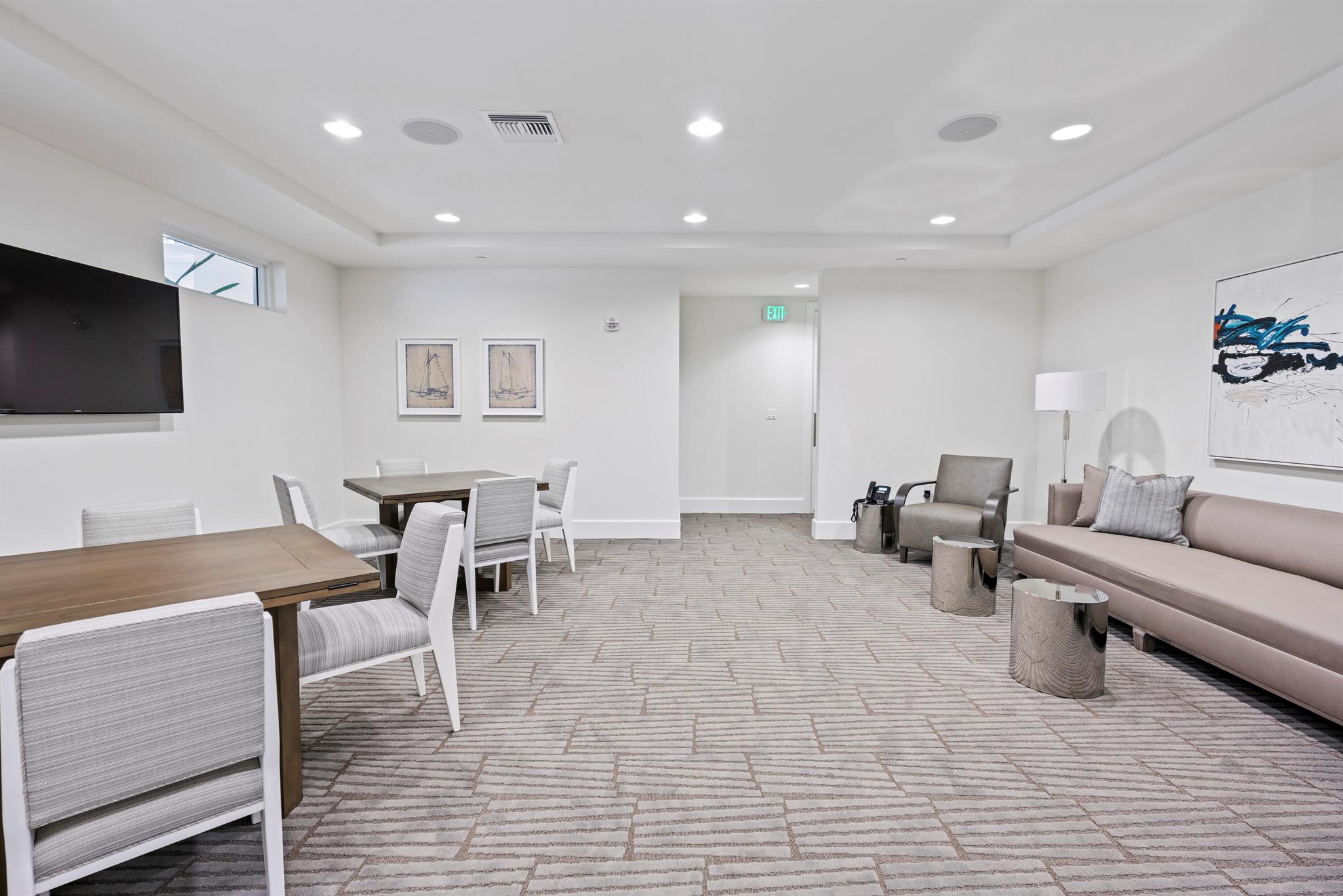 AZURE CONDO - Residential