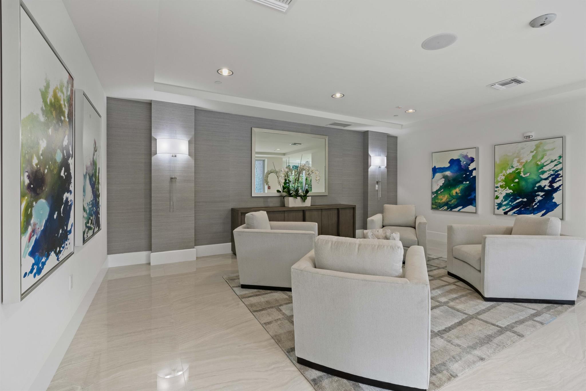 AZURE CONDO - Residential