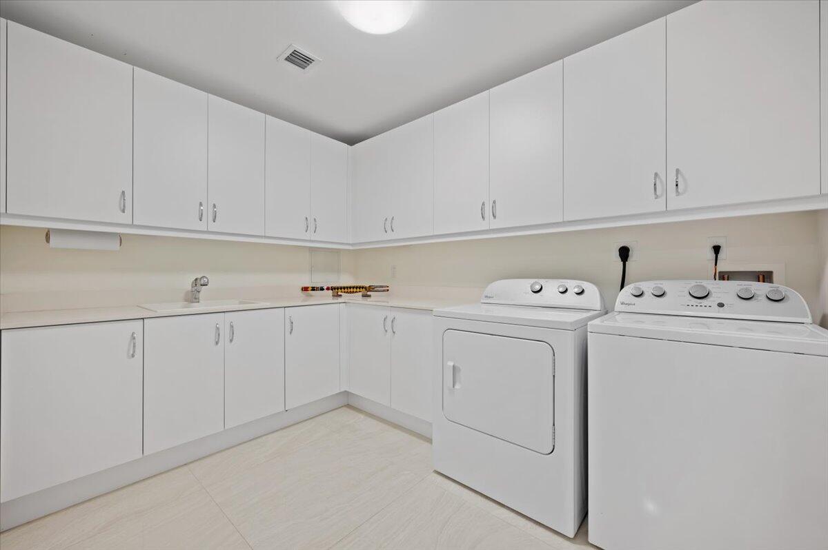 AZURE CONDO - Residential