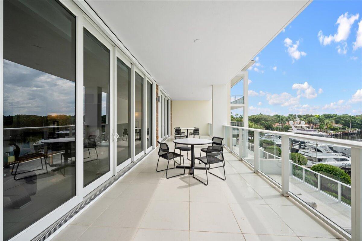 AZURE CONDO - Residential