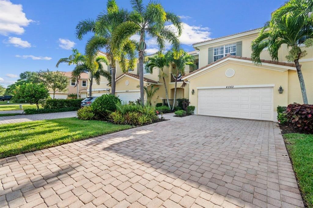 Photo of 4563 Cadiz Circle, Palm Beach Gardens, FL 33418 (MLS # R10904155)