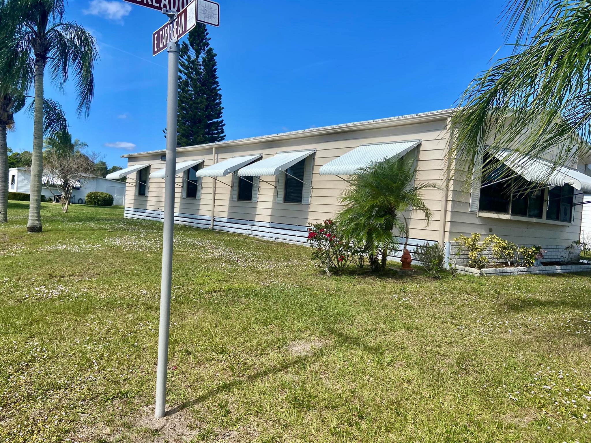 spanish lakes golf villag - Residential