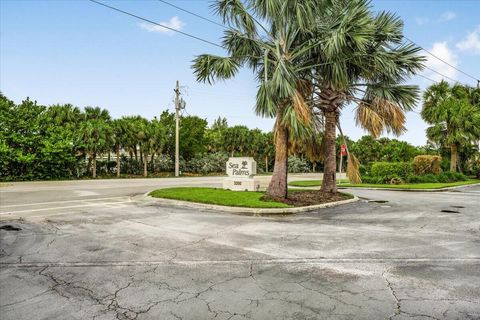 A home in Hutchinson Island