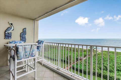 A home in Hutchinson Island