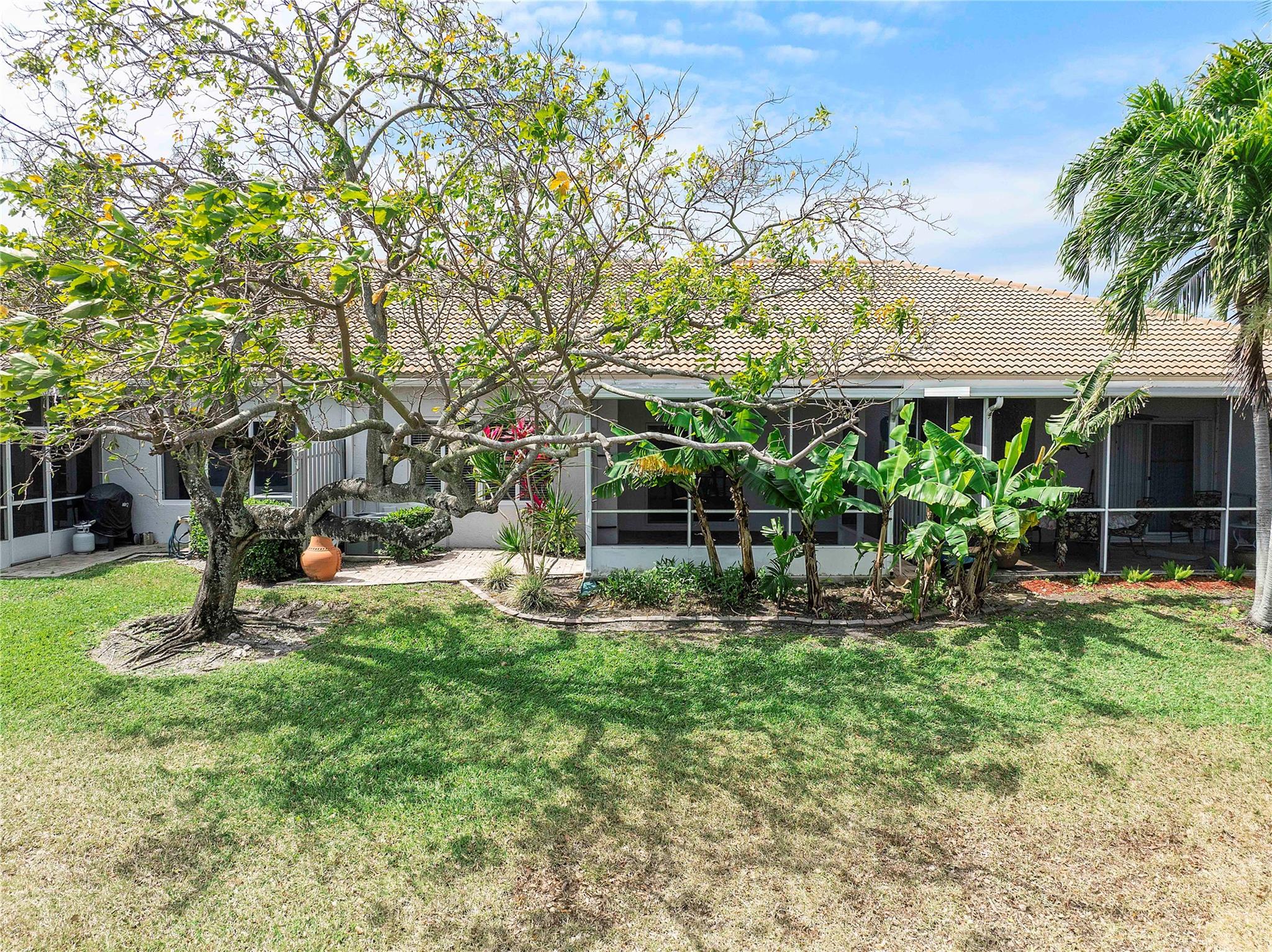 1060 SW 42nd Ave 1060
