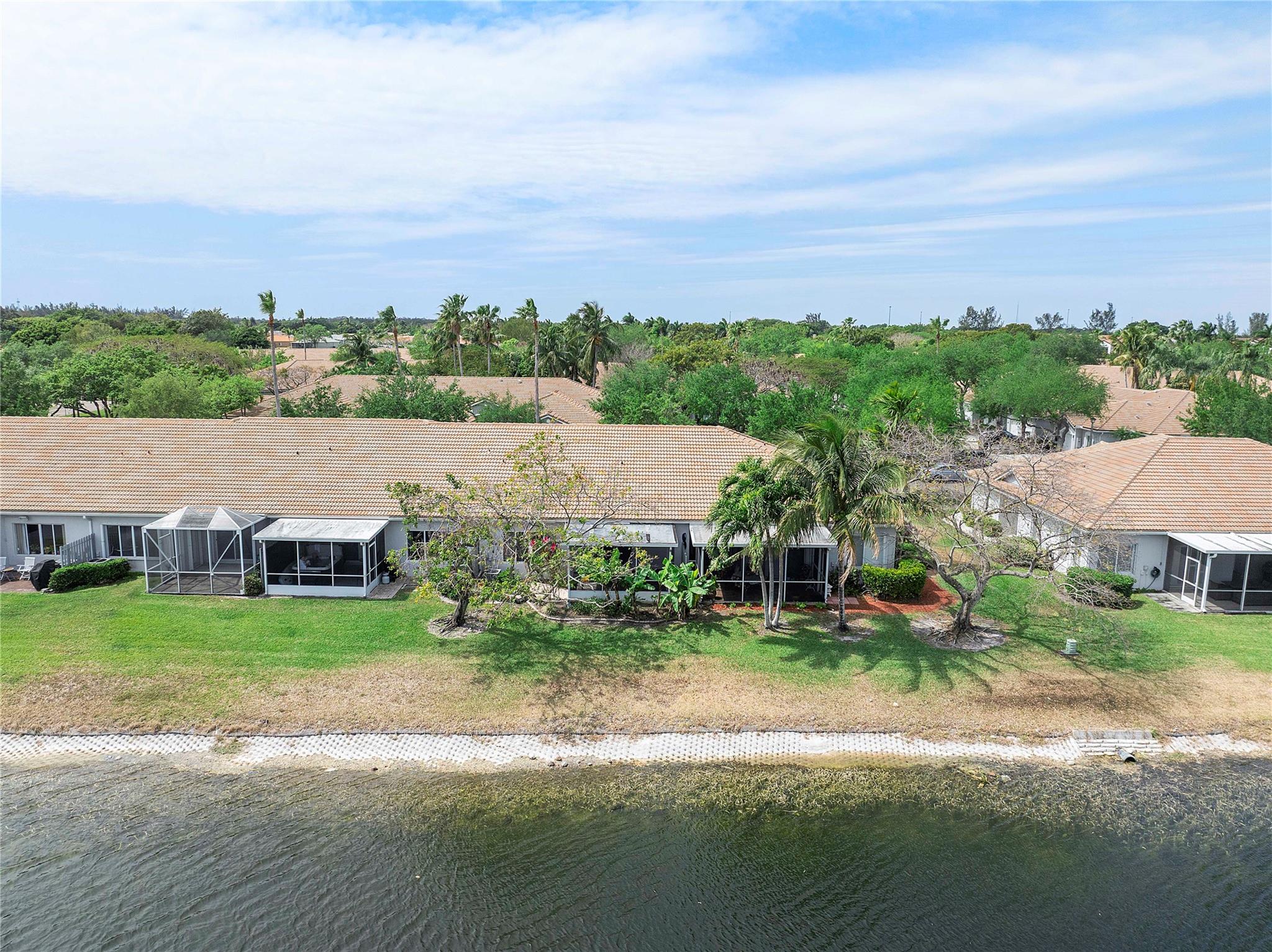 1060 SW 42nd Ave 1060