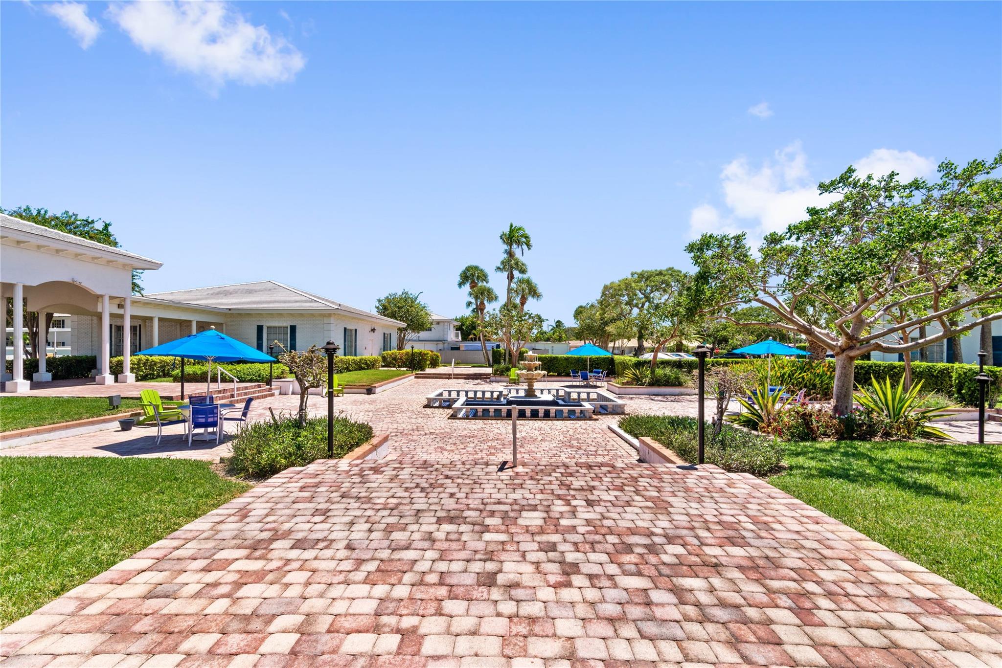 Imperial Point Colonnades - Residential Lease