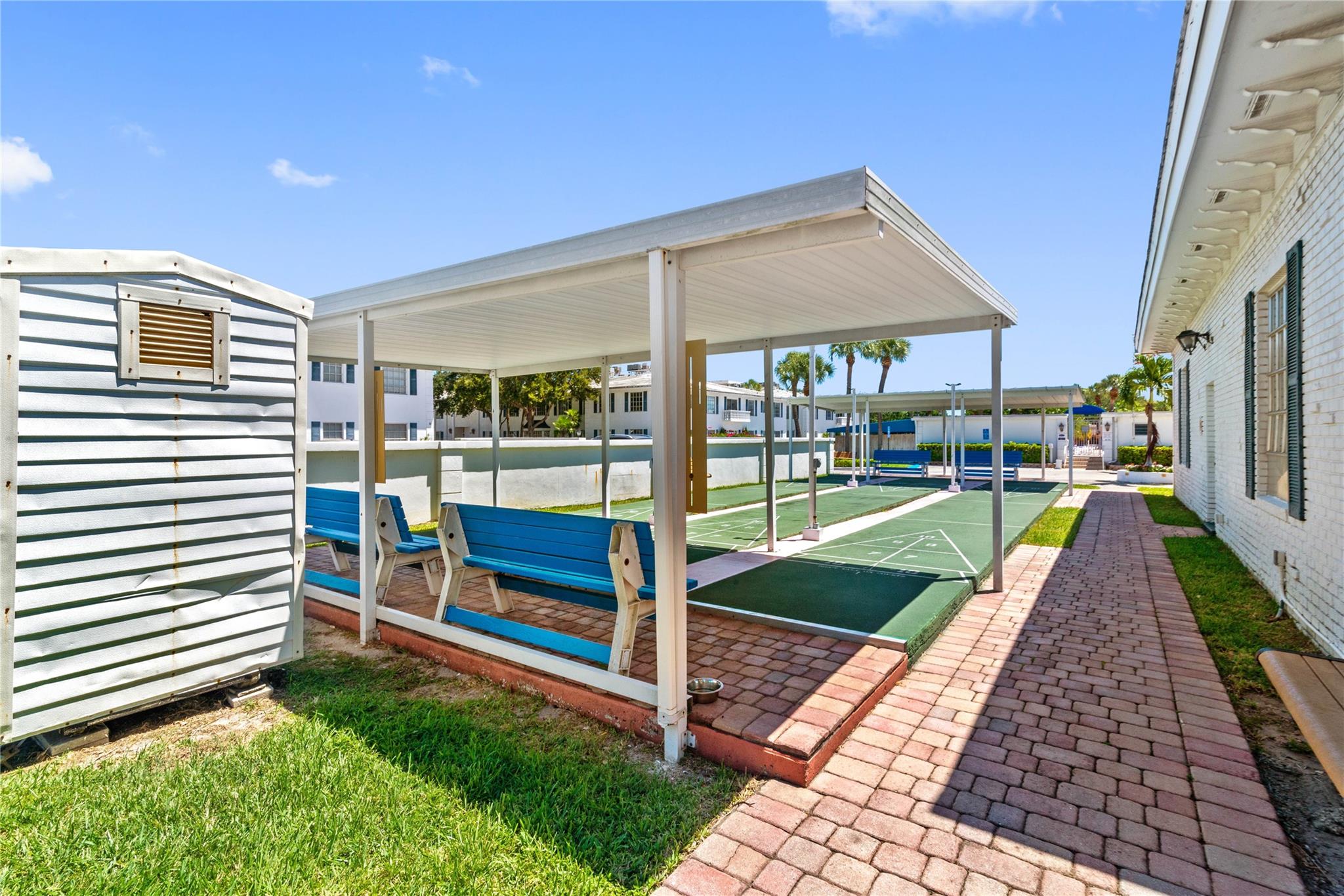 Imperial Point Colonnades - Residential Lease