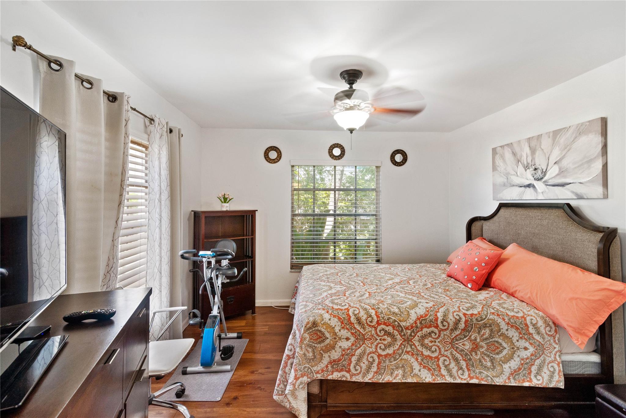 Imperial Point Colonnades - Residential Lease