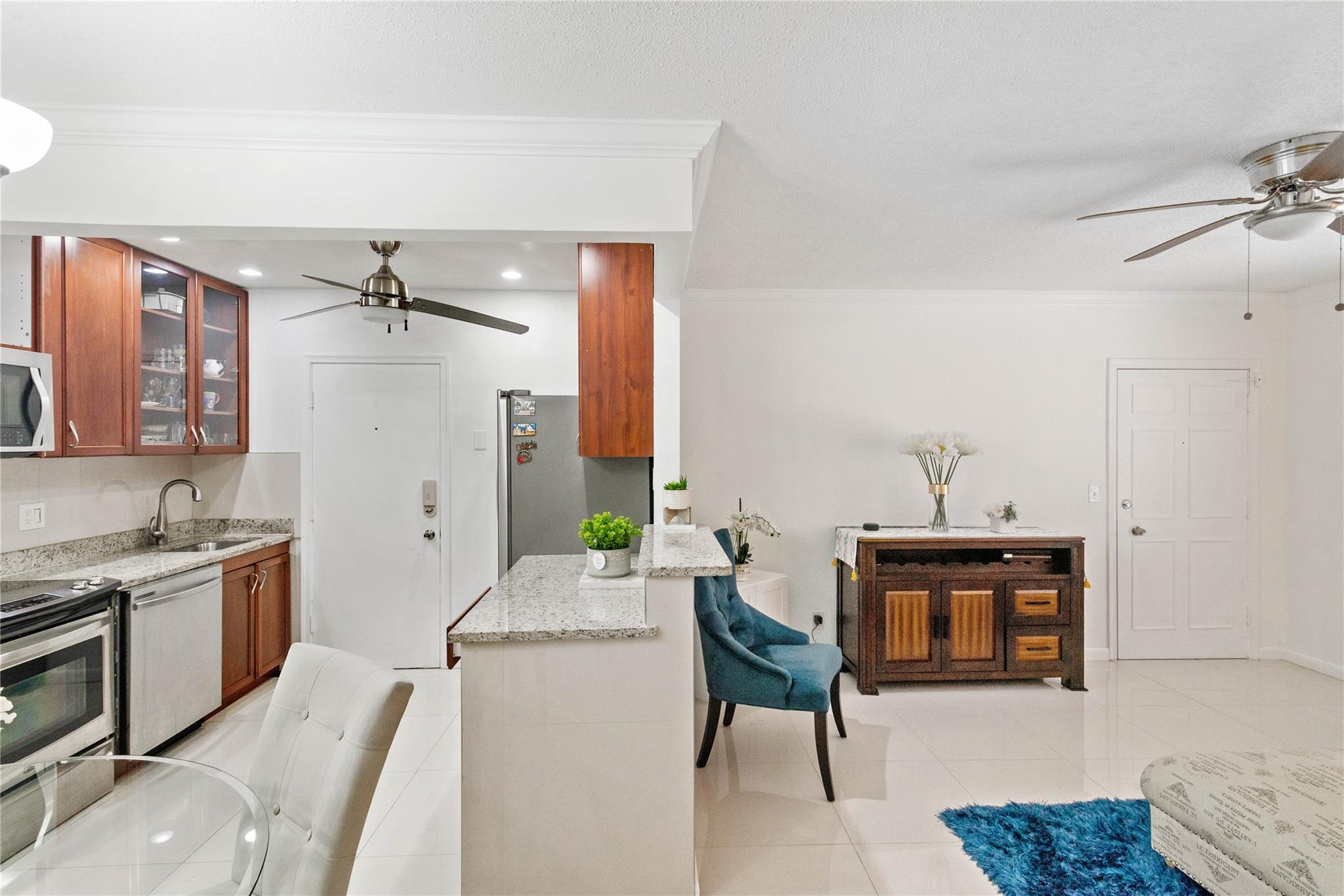 Imperial Point Colonnades - Residential Lease