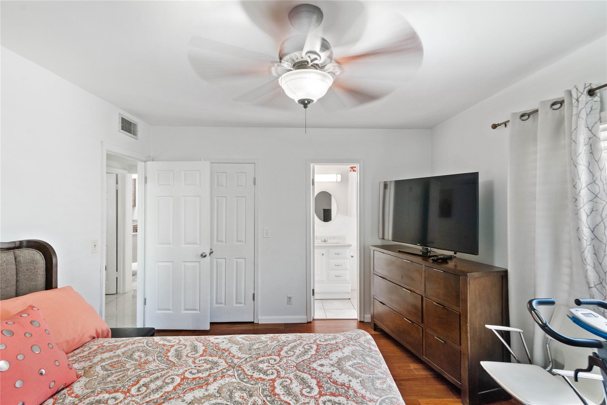 Imperial Point Colonnades - Residential Lease