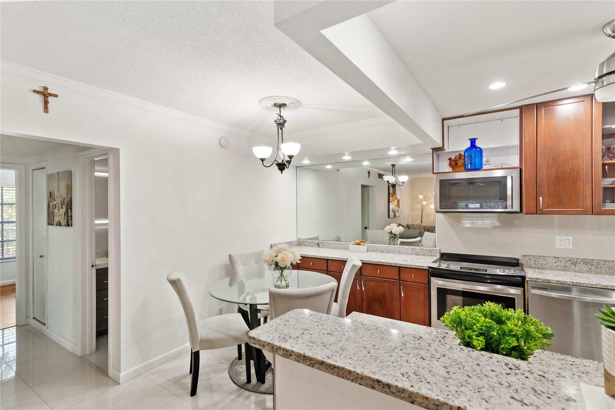 Imperial Point Colonnades - Residential Lease