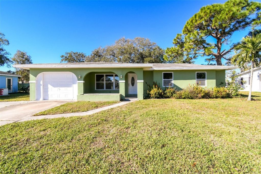 Photo of 332 NE Cullman Court, Port Saint Lucie, FL 34983 (MLS # F10549256)