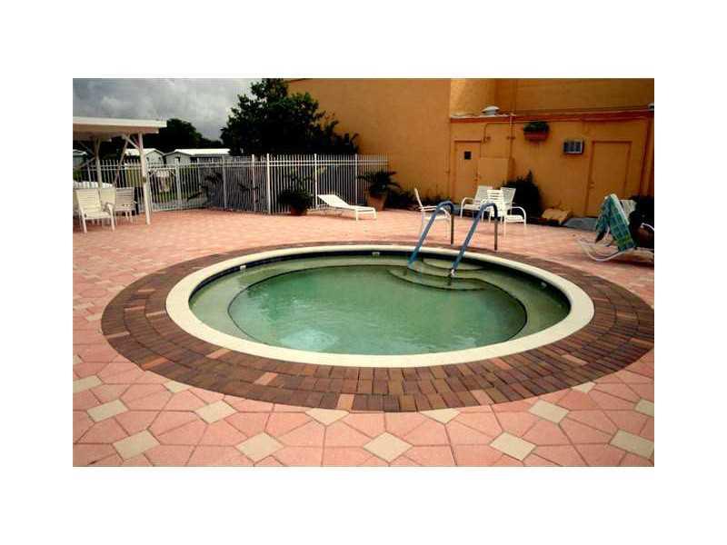 LAUDERDALE WEST 2 SEC - Residential