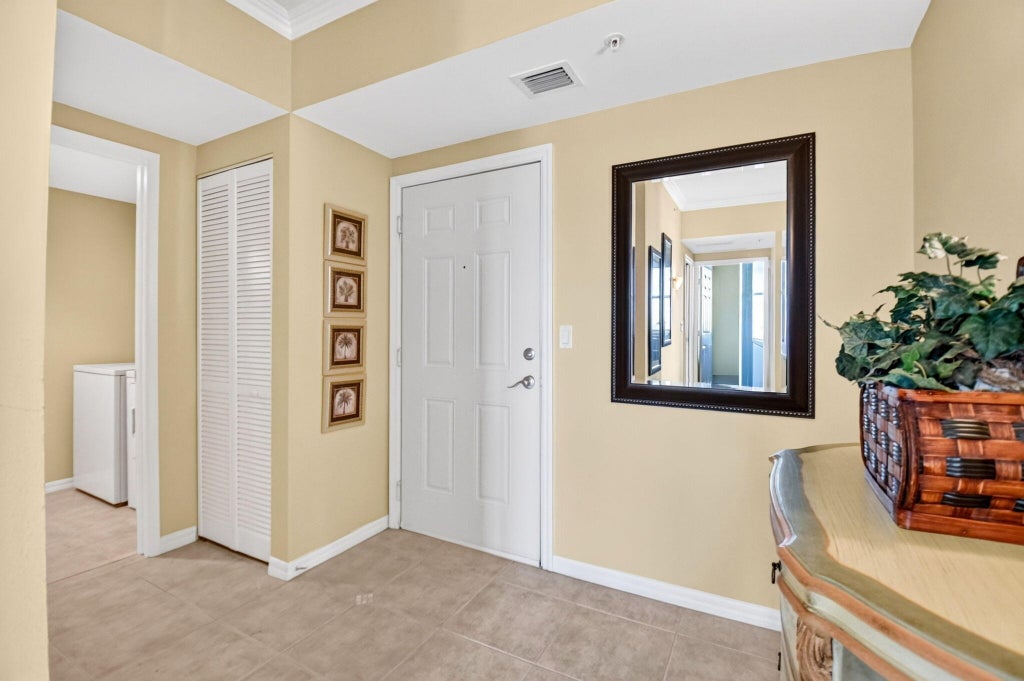 Photo of 625 Casa Loma Boulevard #1002, Boynton Beach, FL 33435 (MLS # B26050431)