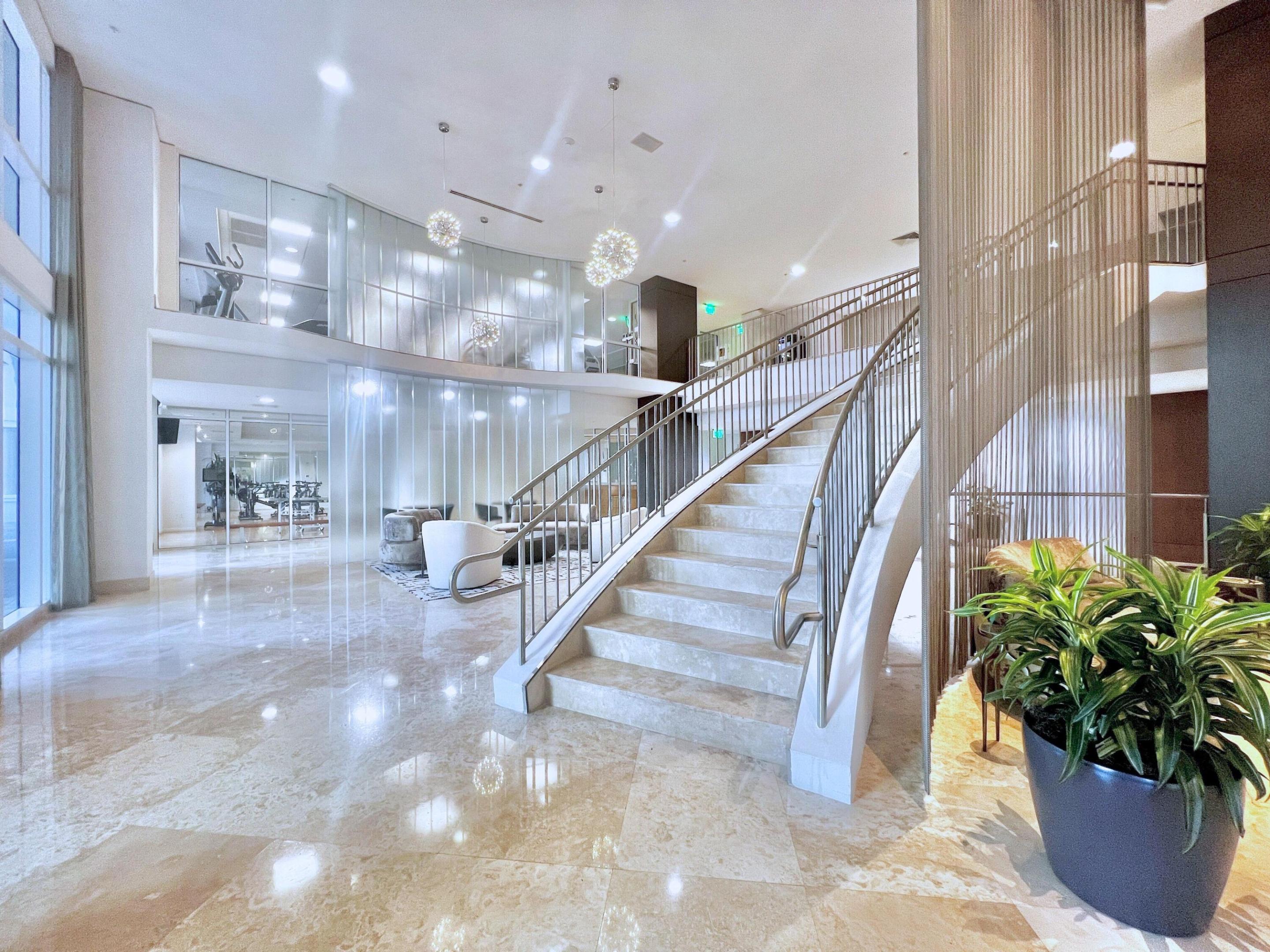 511 SE 5 Avenue Apt 807