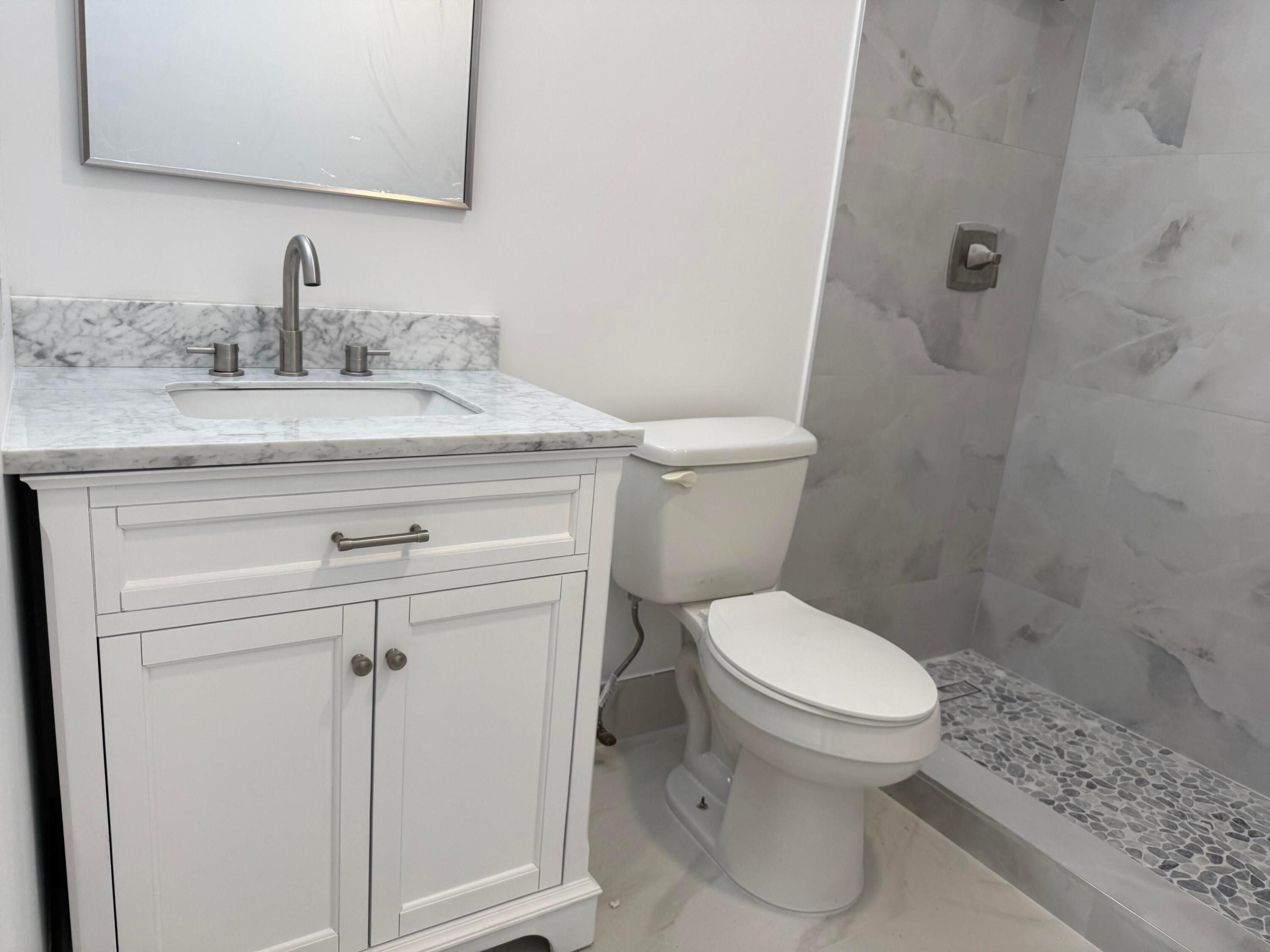 IMPERIAL POINT COLONNADES CONDO - Residential