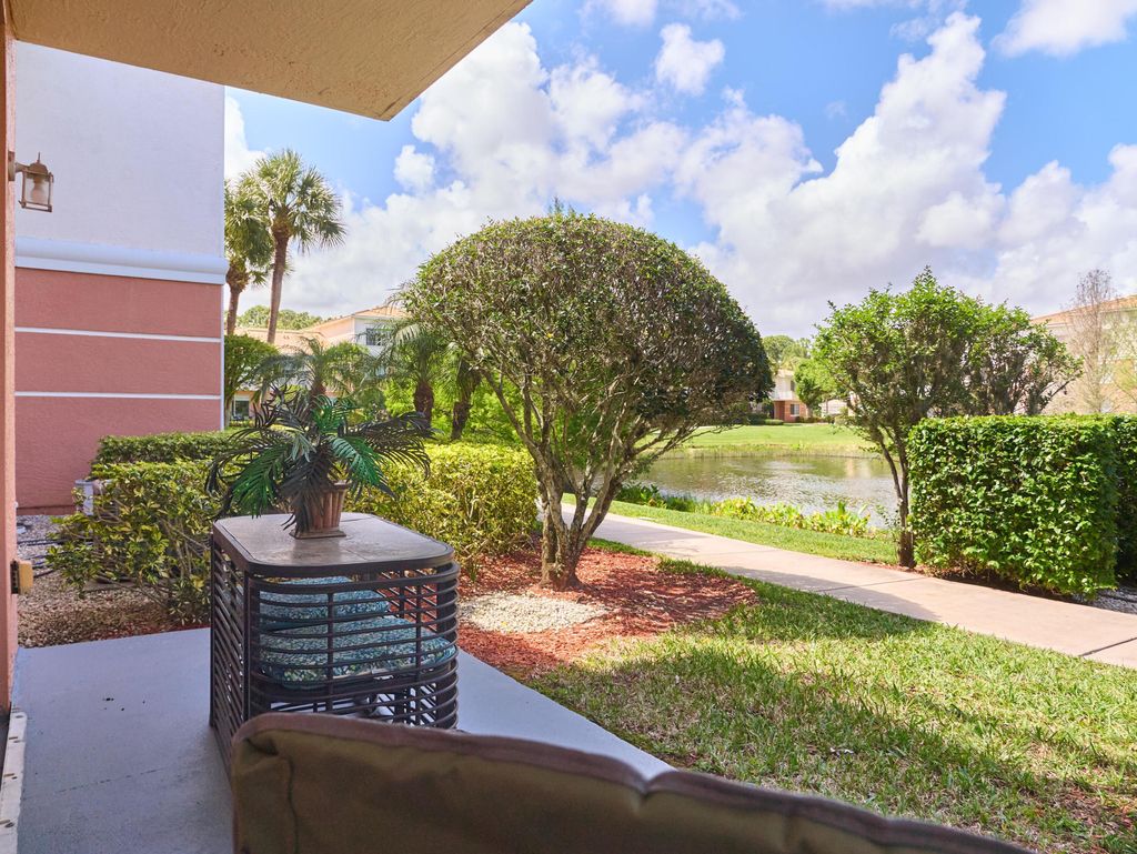 Photo of 9112 Myrtlewood Circle W, Palm Beach Gardens, FL 33418 (MLS # B26013242)