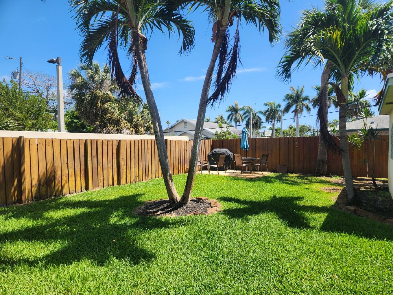 PARKER ESTATES - Residential Lease