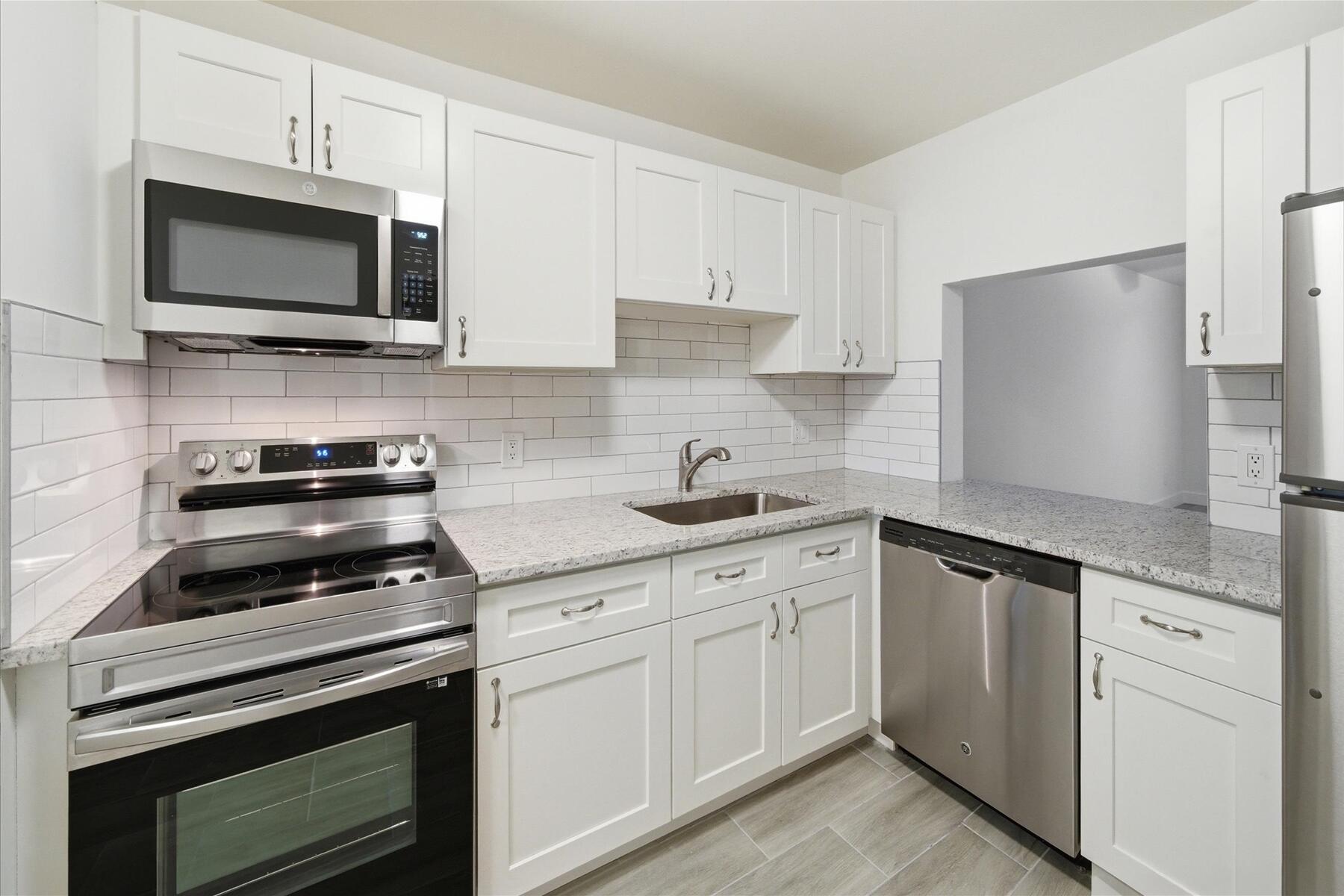 GROVE ISLE EAST CONDOMINIUM - Residential