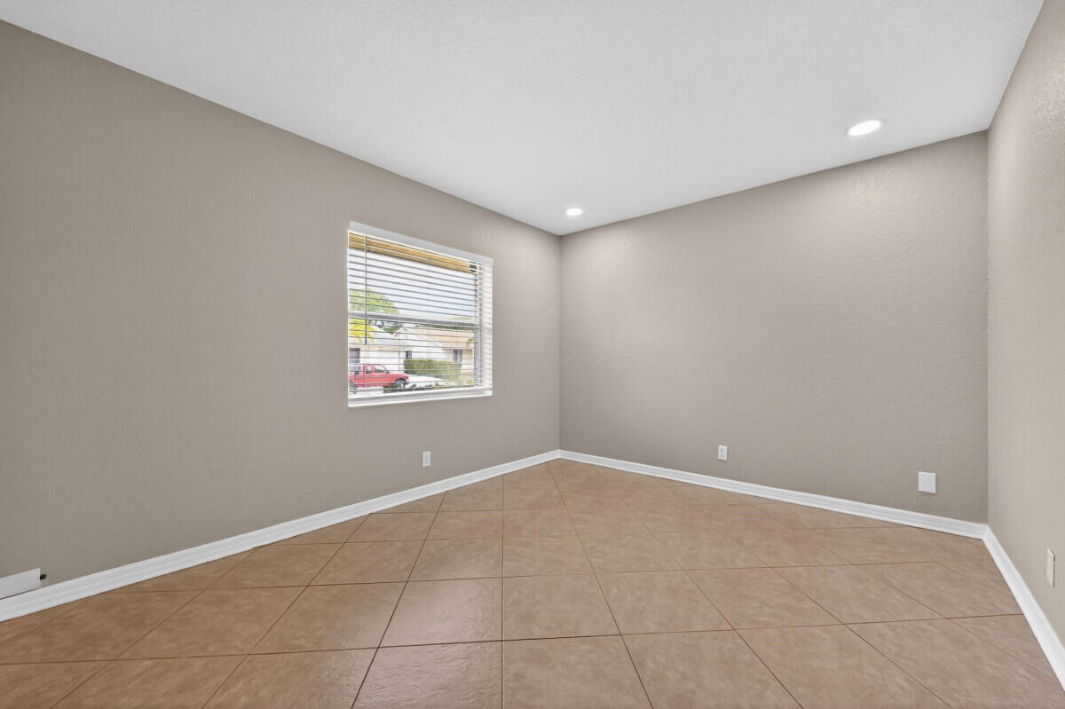 HOMES OF LEES CROSSING 4 - Residential