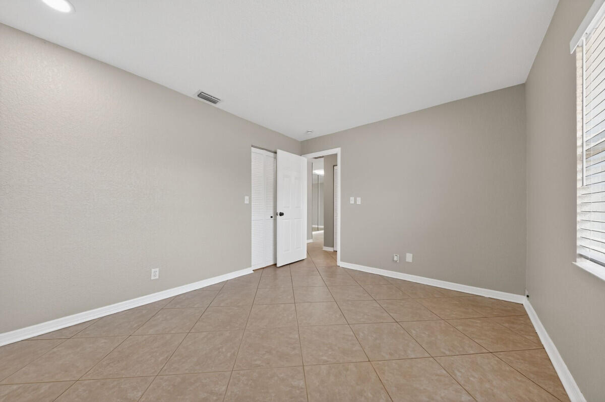 HOMES OF LEES CROSSING 4 - Residential