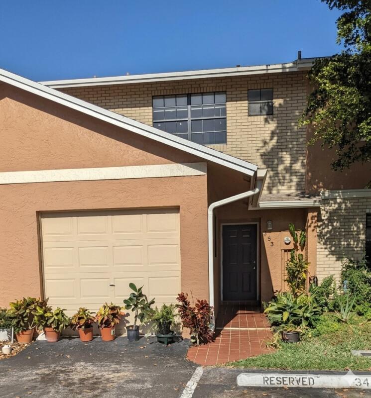 Photo of 353 NW 103rd Terrace, Pembroke Pines, FL 33026 (MLS # B26040646)