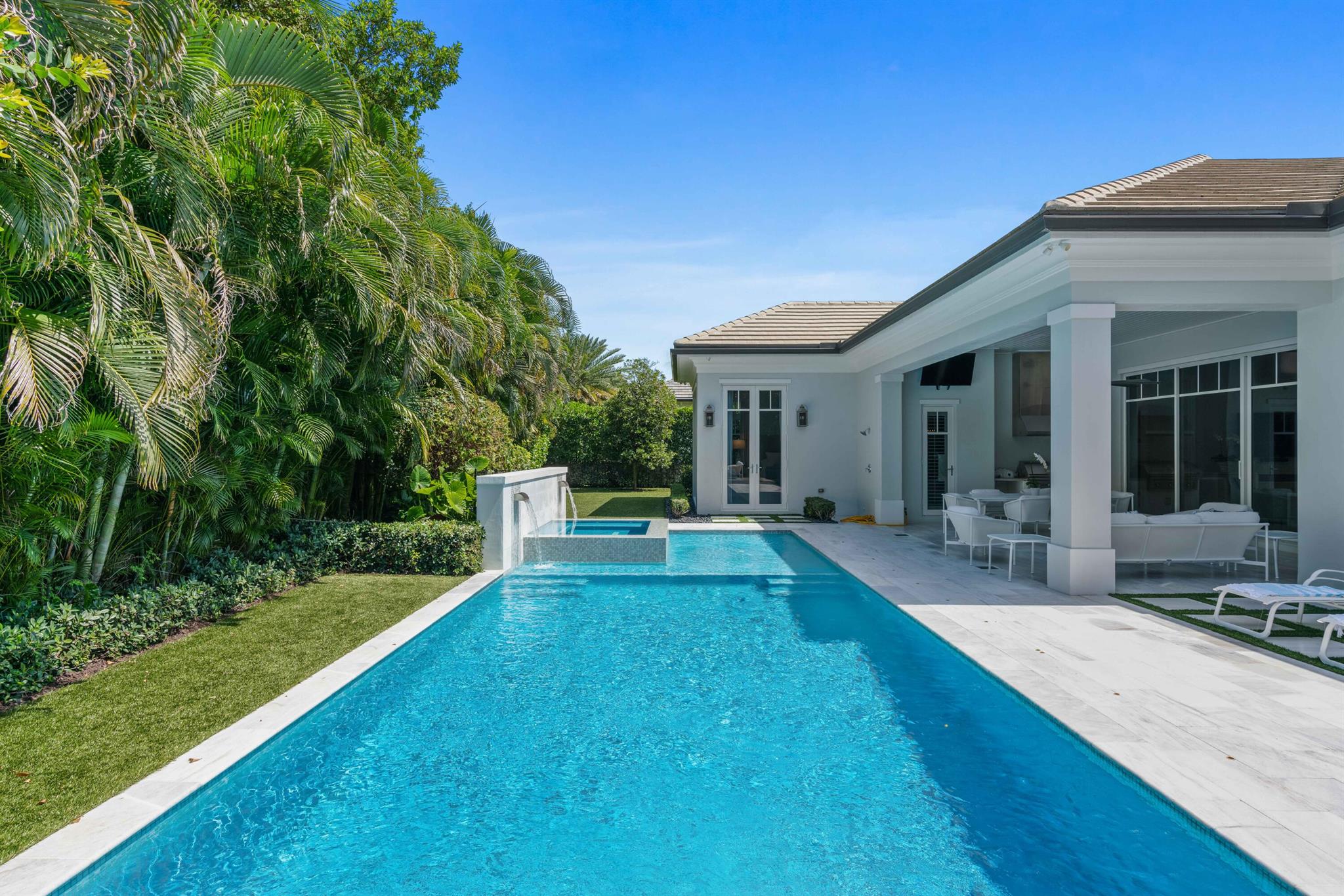 Admirals Cove - Residential