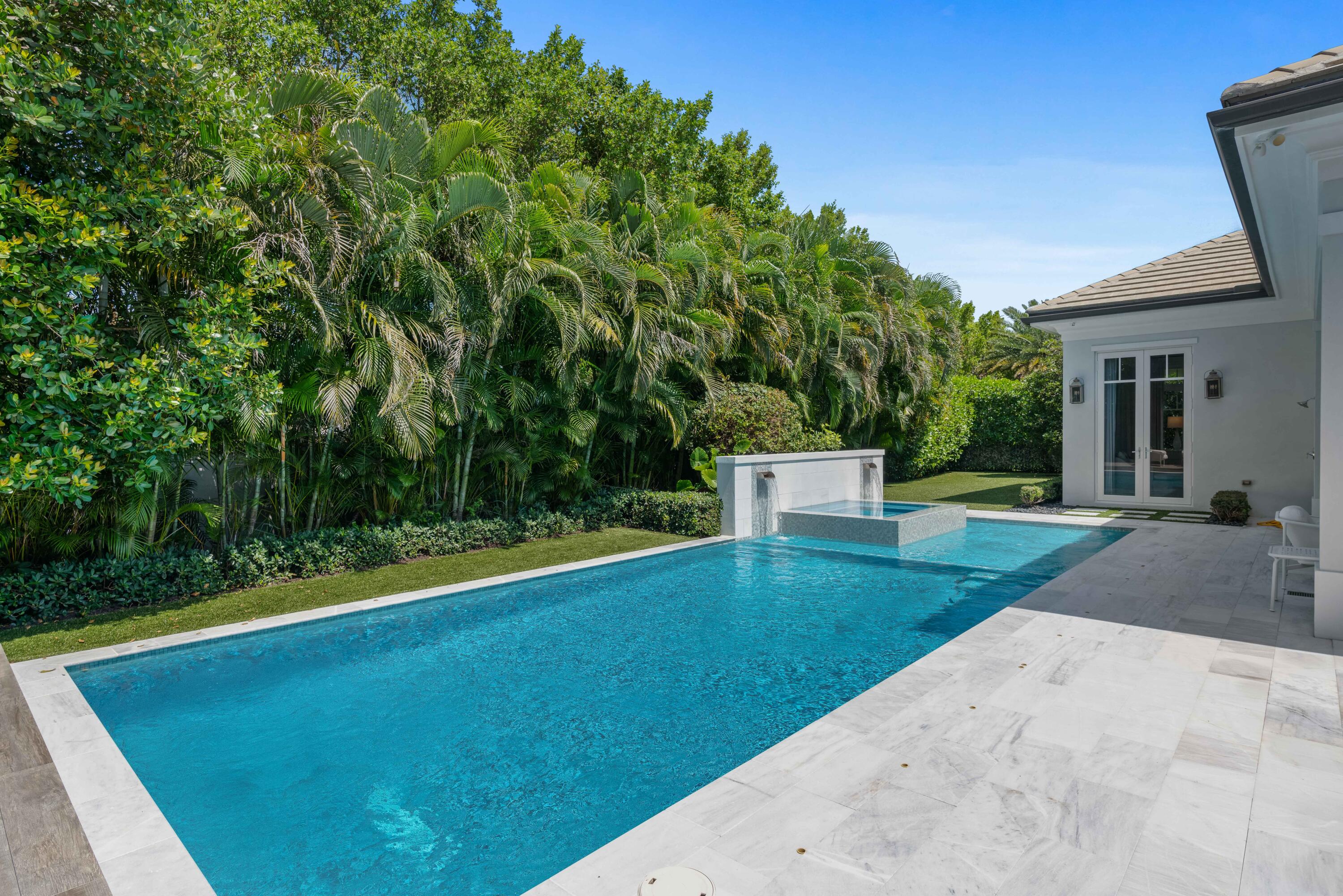 Admirals Cove - Residential