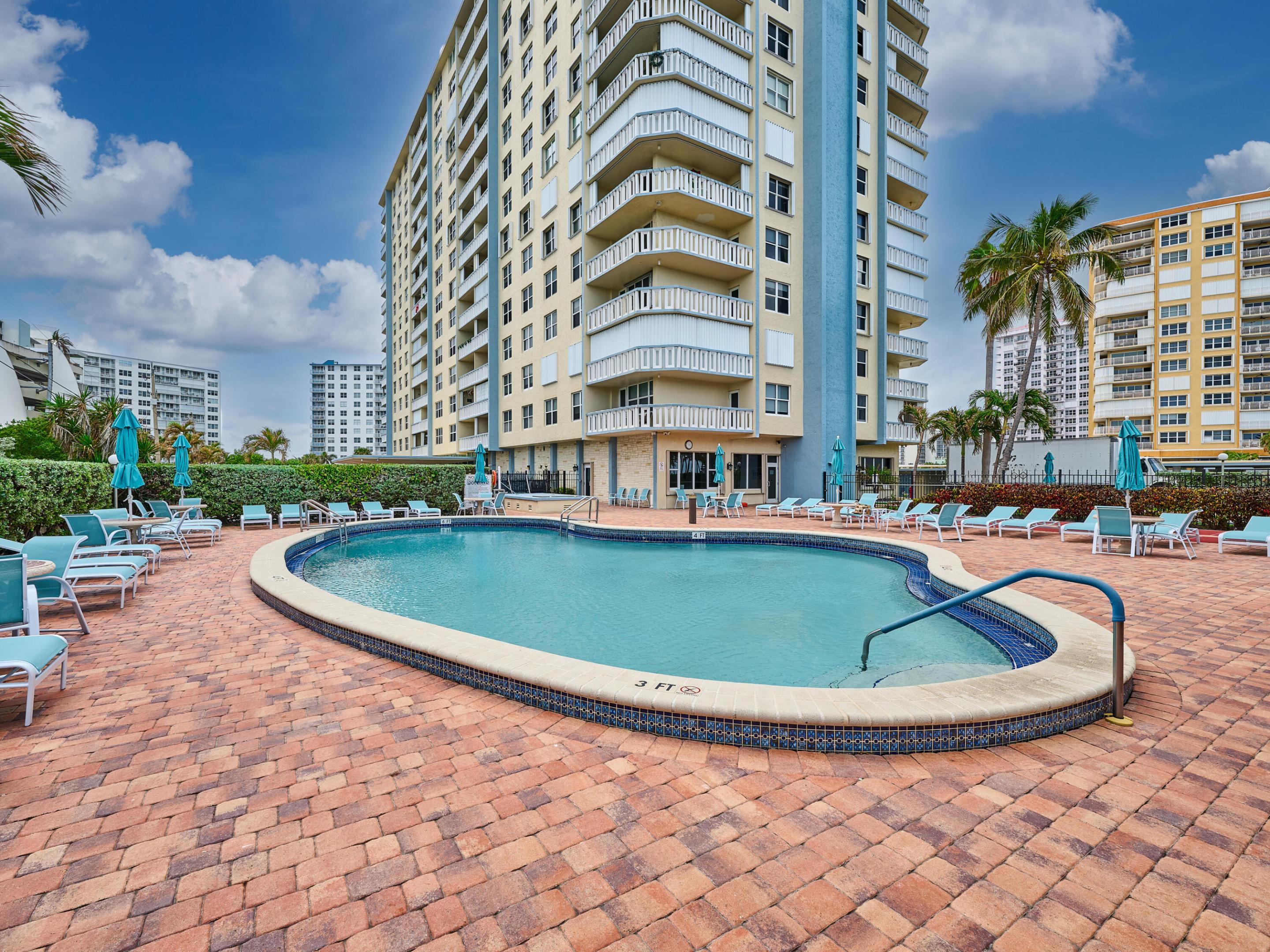 JAMAICA HOUSE CONDOMINIUM - Residential