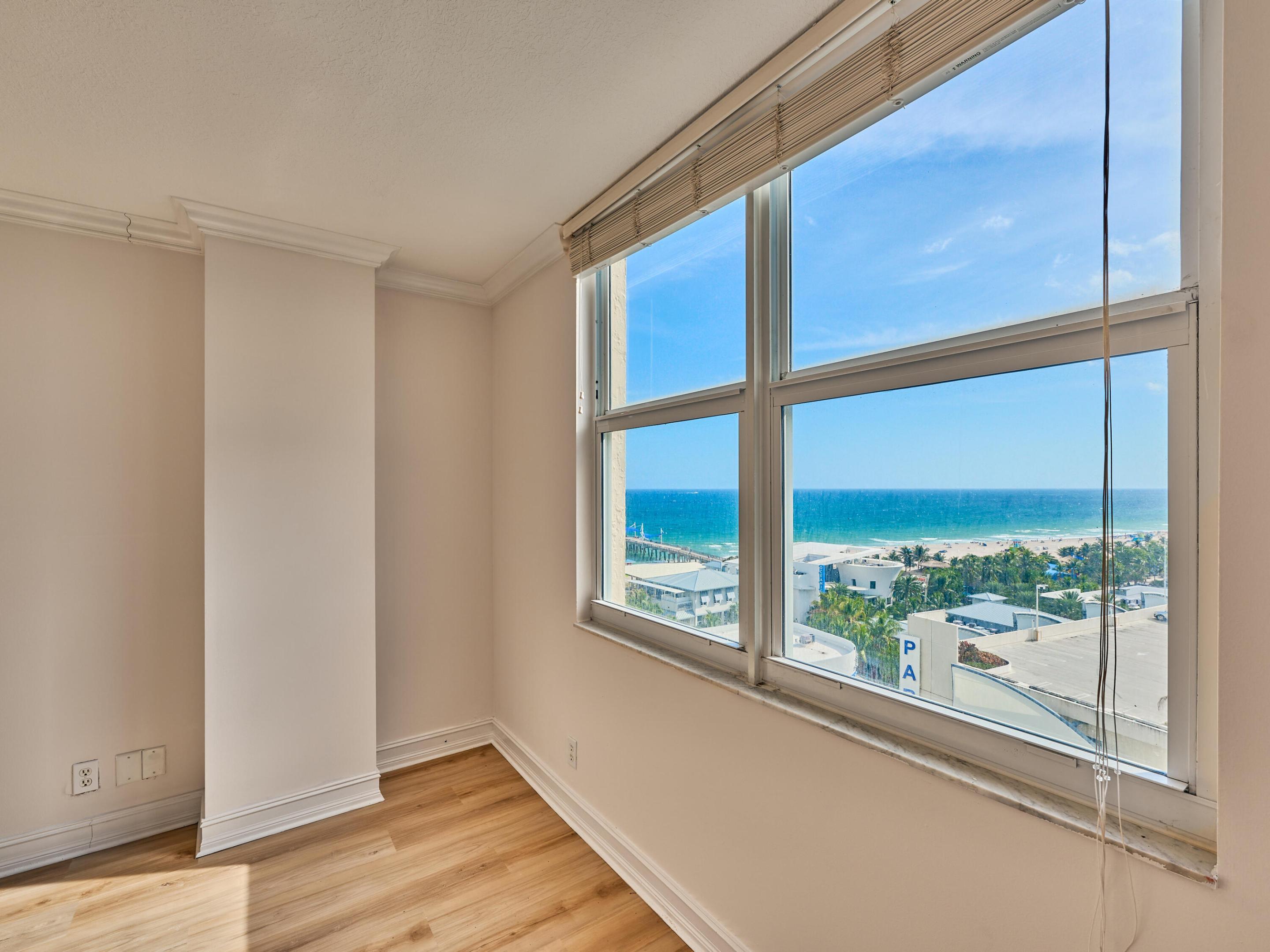 JAMAICA HOUSE CONDOMINIUM - Residential
