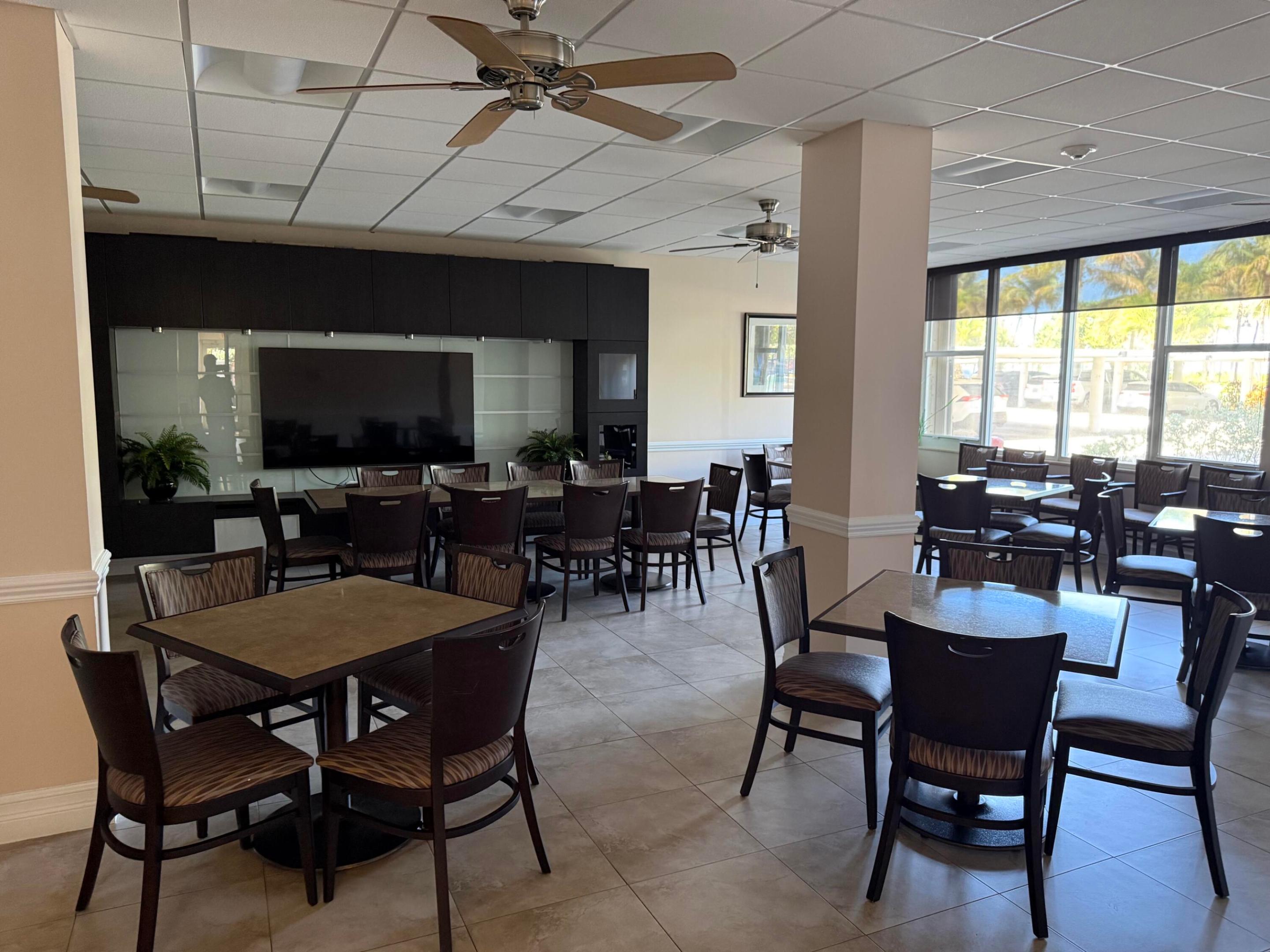 JAMAICA HOUSE CONDOMINIUM - Residential