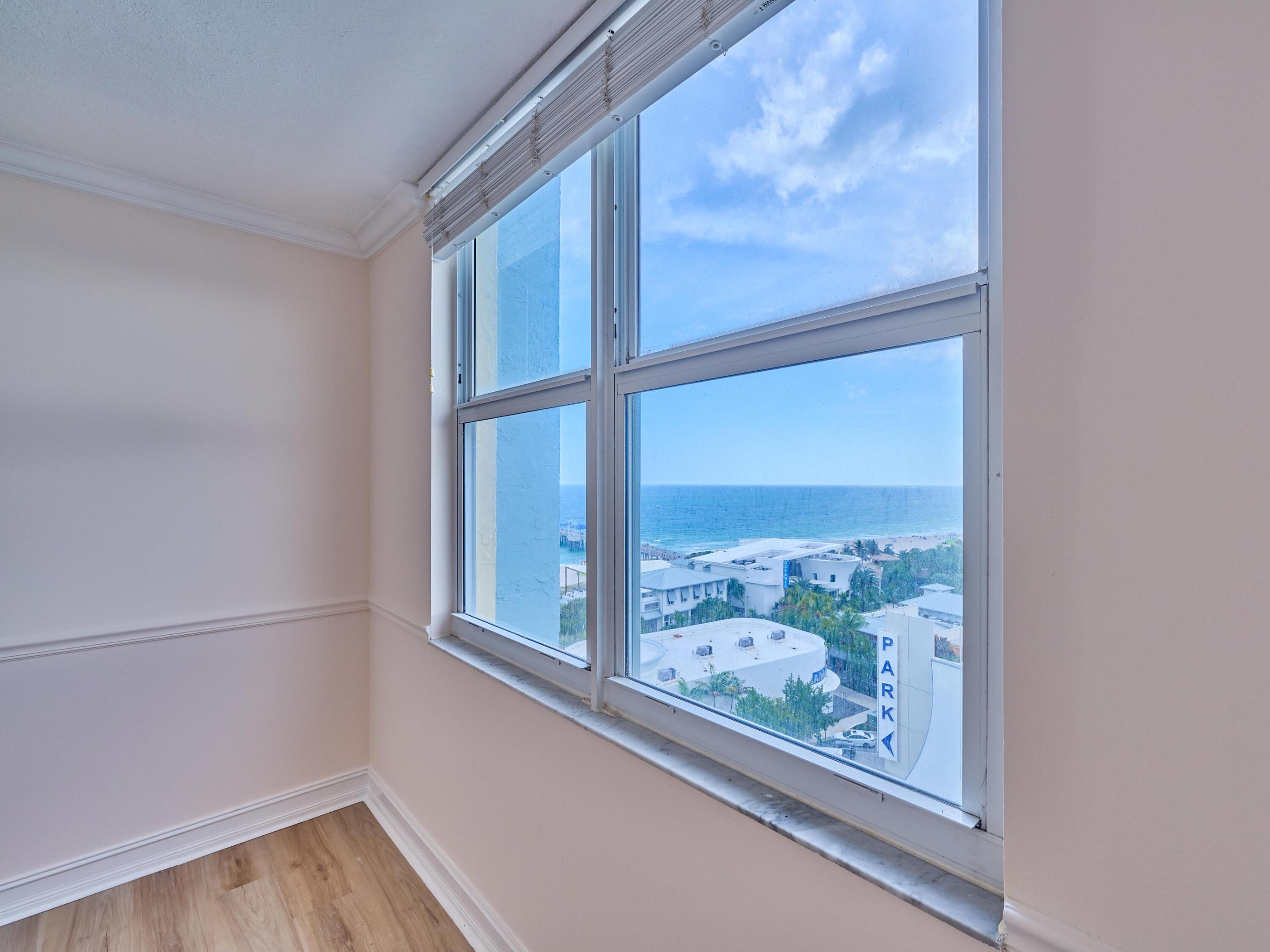 JAMAICA HOUSE CONDOMINIUM - Residential