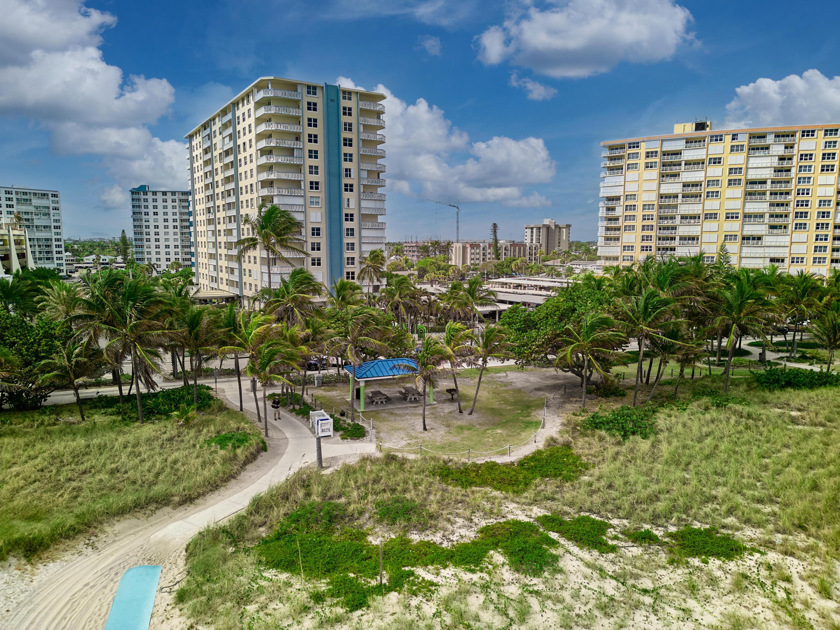 JAMAICA HOUSE CONDOMINIUM - Residential