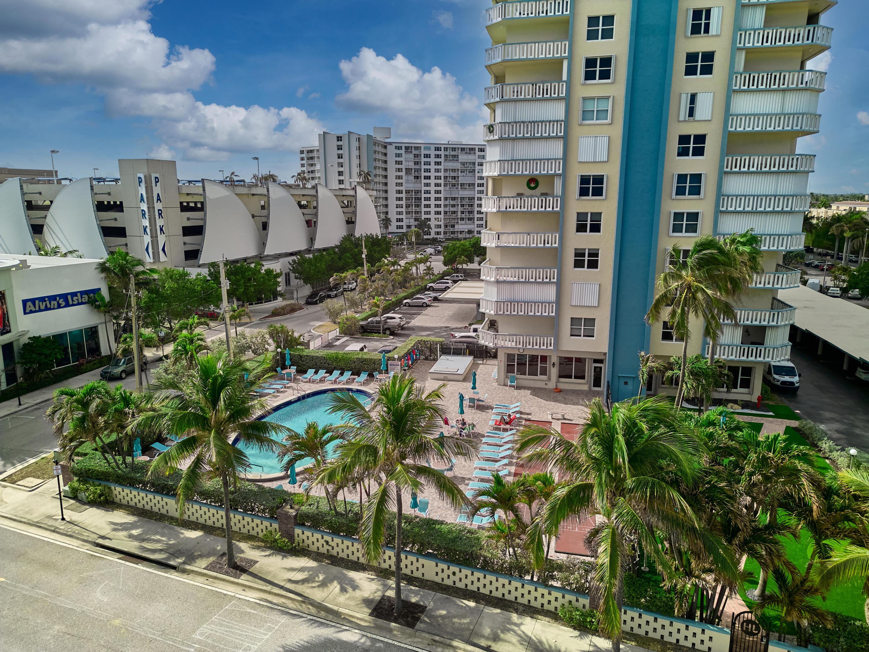 JAMAICA HOUSE CONDOMINIUM - Residential