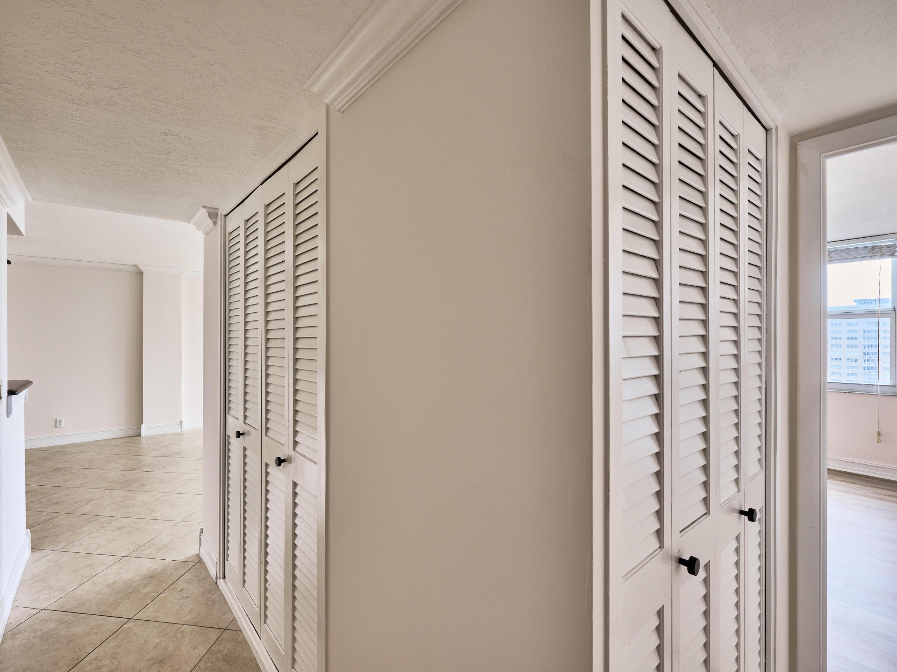 JAMAICA HOUSE CONDOMINIUM - Residential