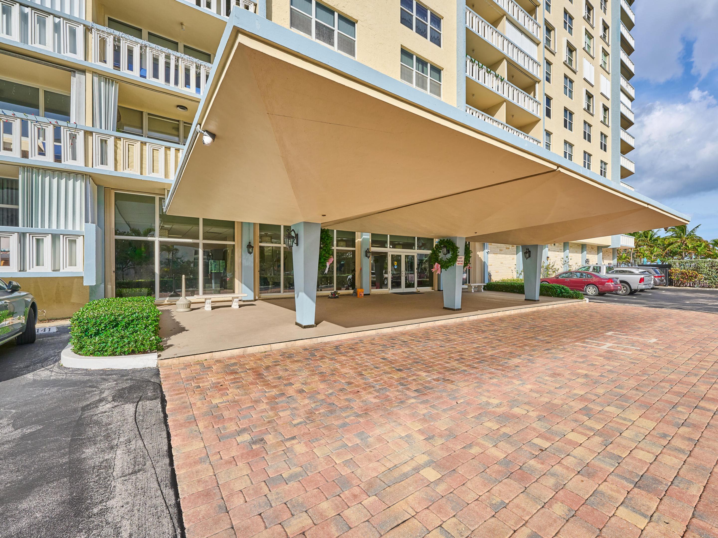 JAMAICA HOUSE CONDOMINIUM - Residential