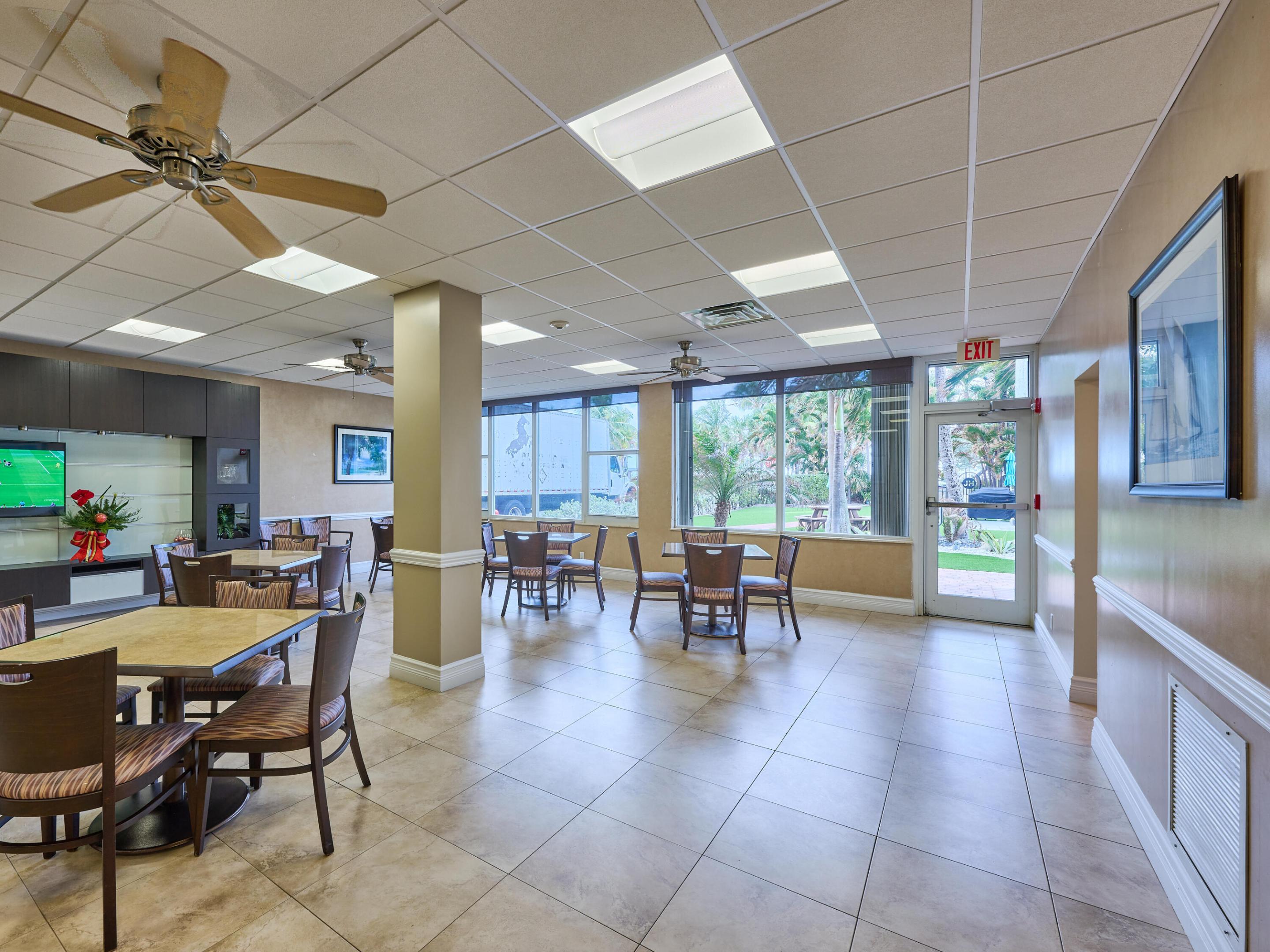 JAMAICA HOUSE CONDOMINIUM - Residential