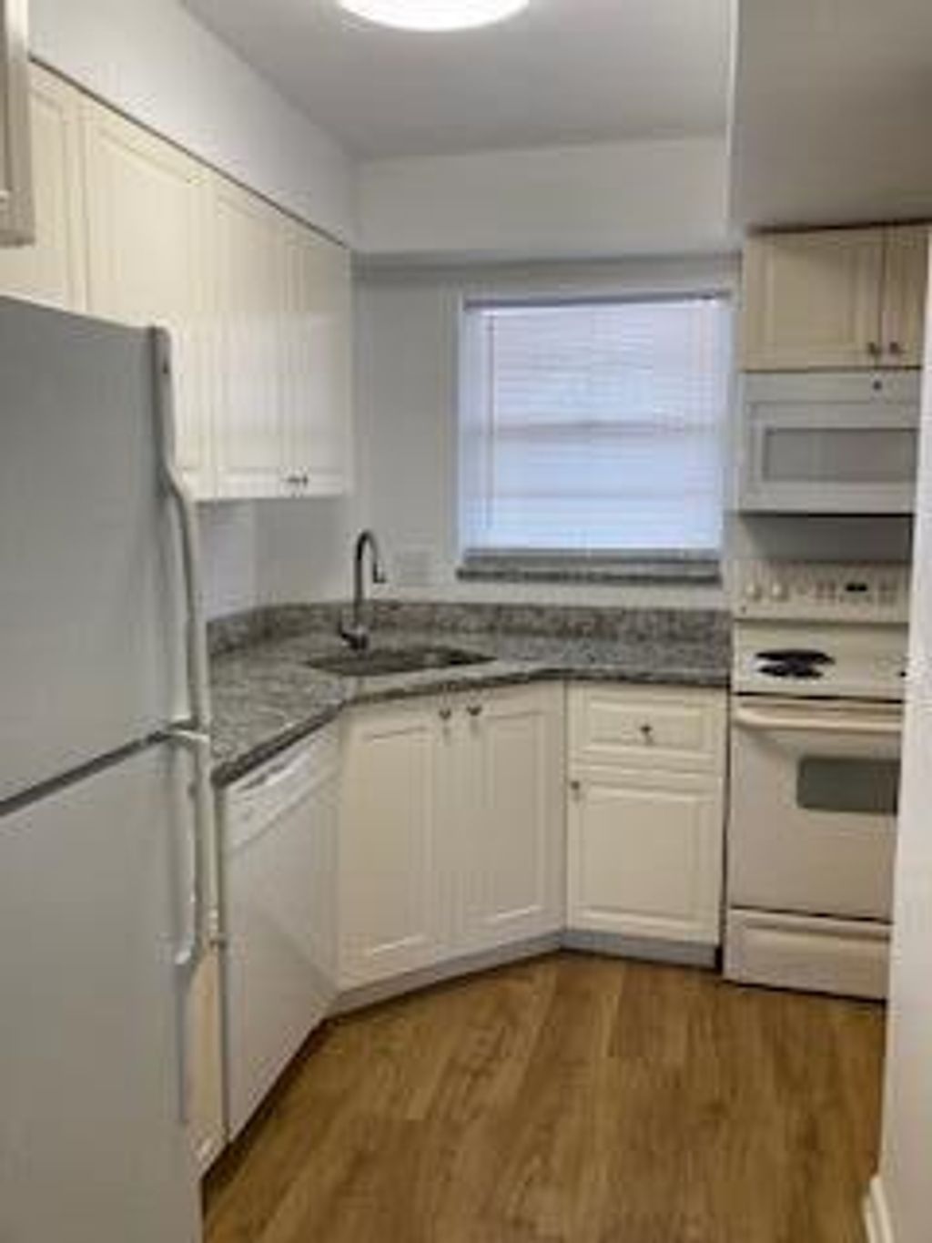 Photo of 18081 SE Country Club Drive #Apt 16 Bldg 2, Jupiter, FL 33469 (MLS # R10903458)