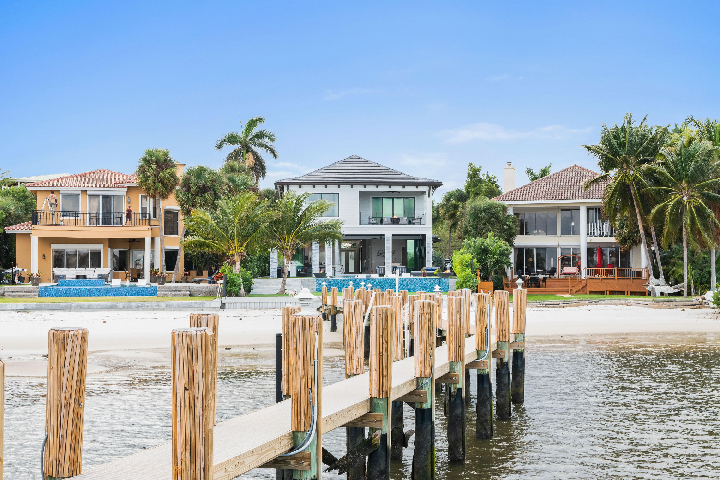 LANTANA POINT - Residential