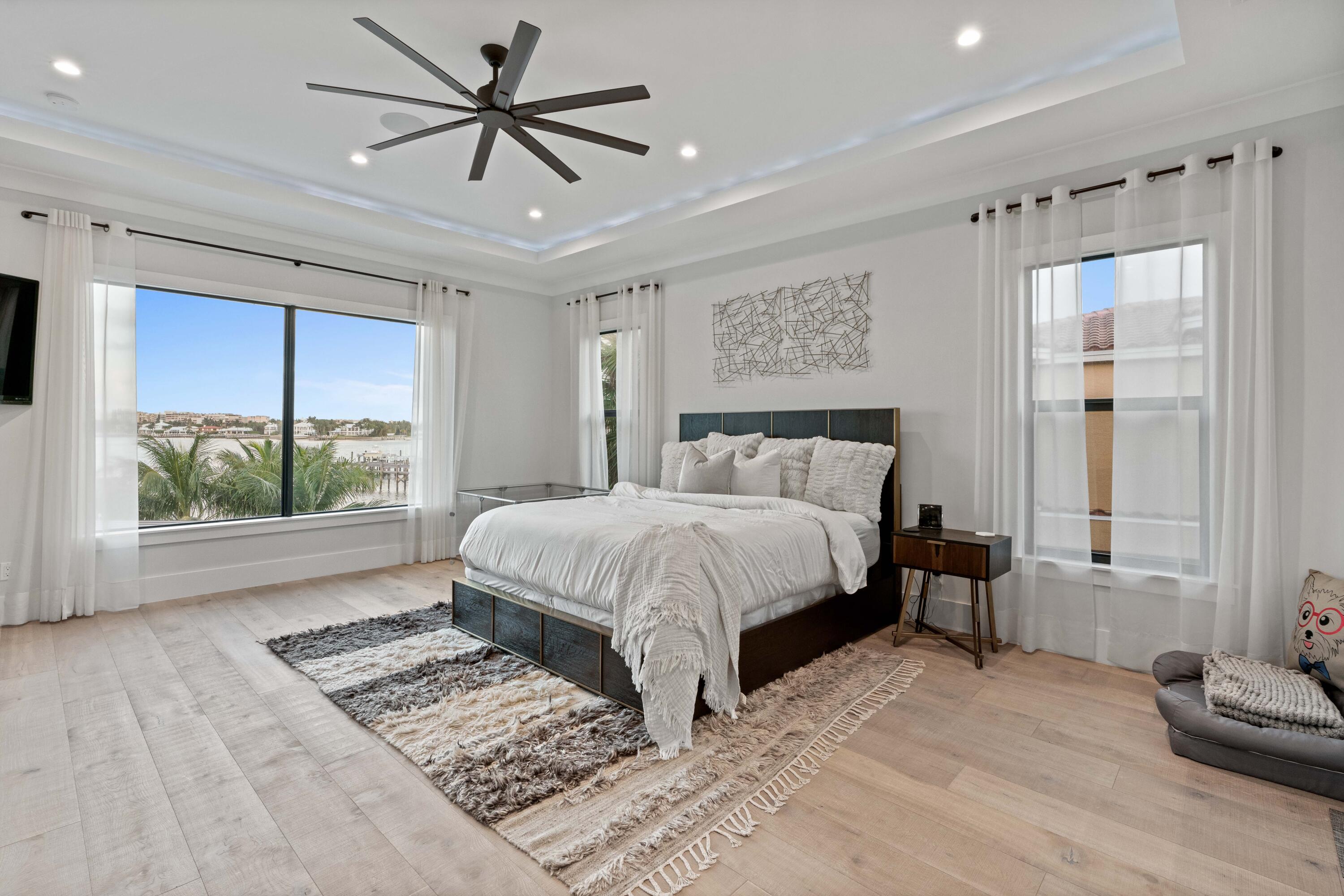 LANTANA POINT - Residential