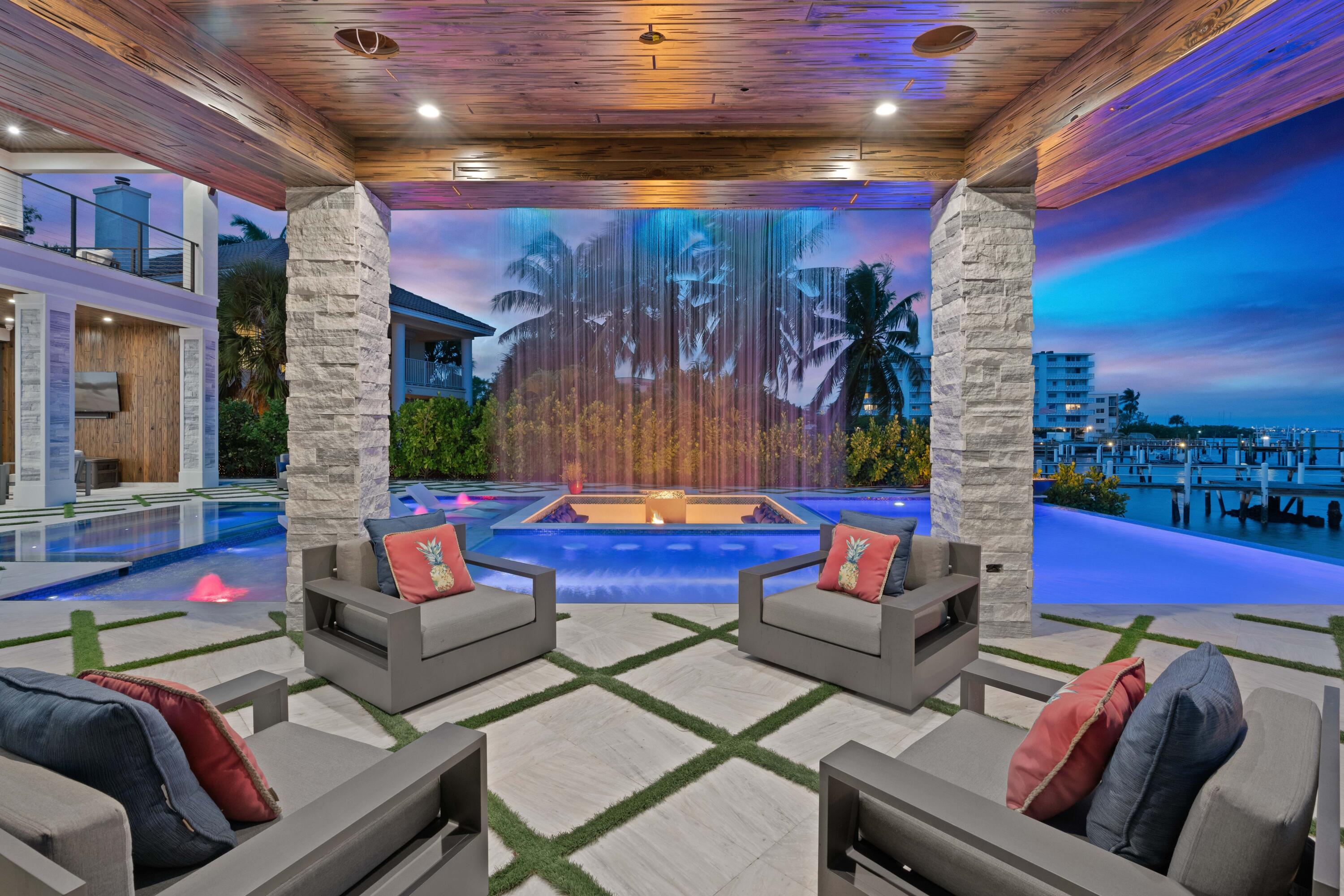 LANTANA POINT - Residential