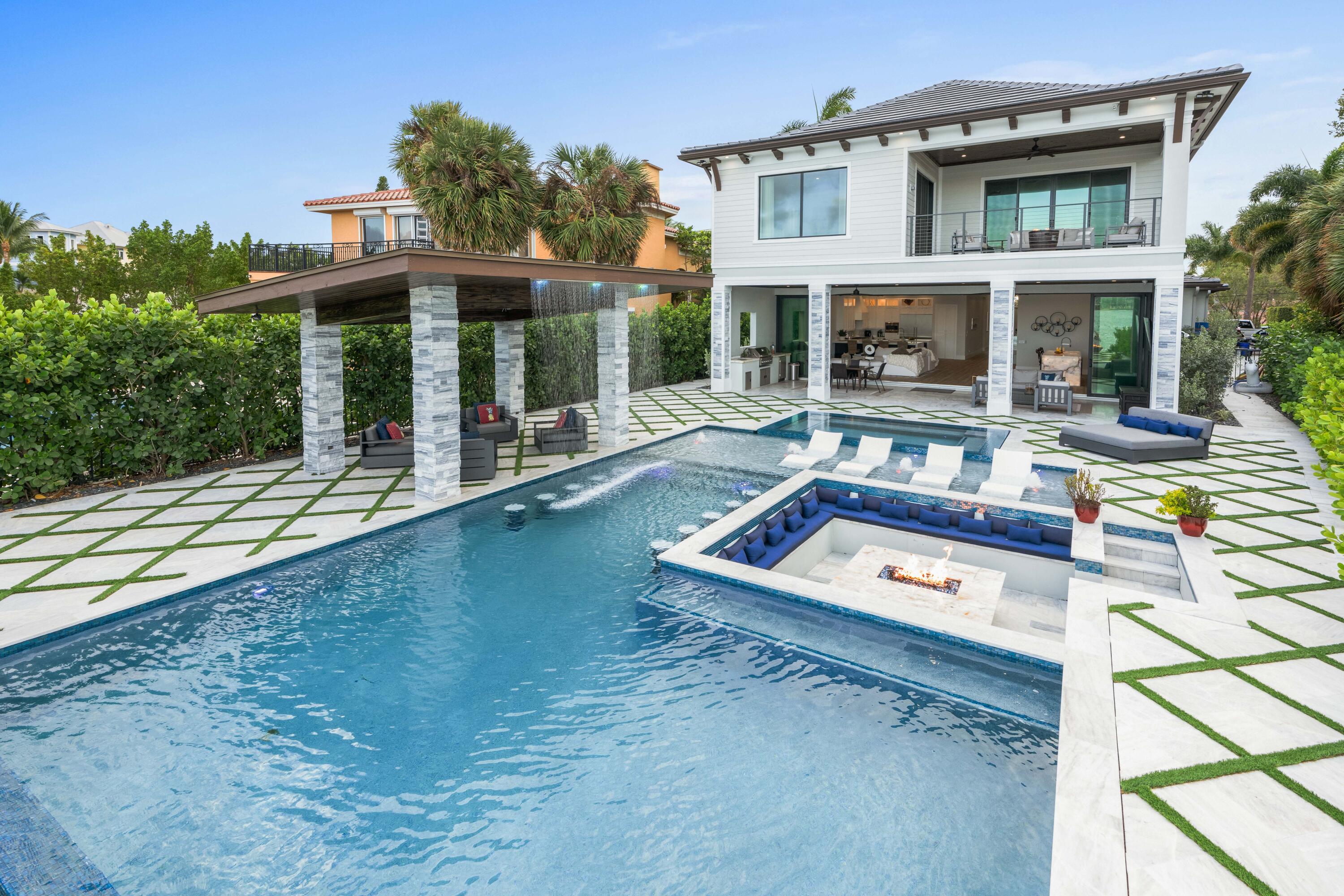 LANTANA POINT - Residential