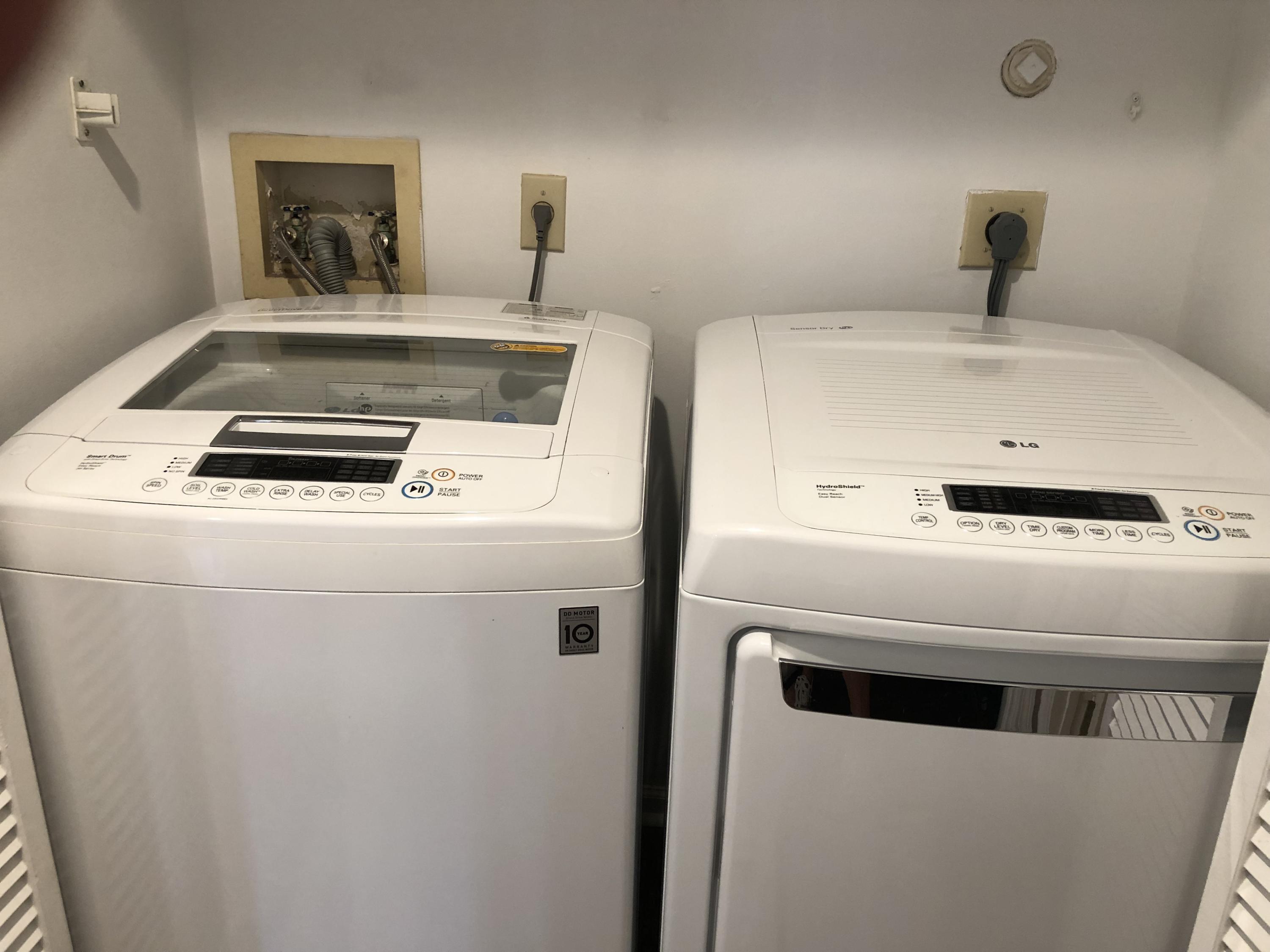 WEDGEWOOD ESTATES - Residential Lease