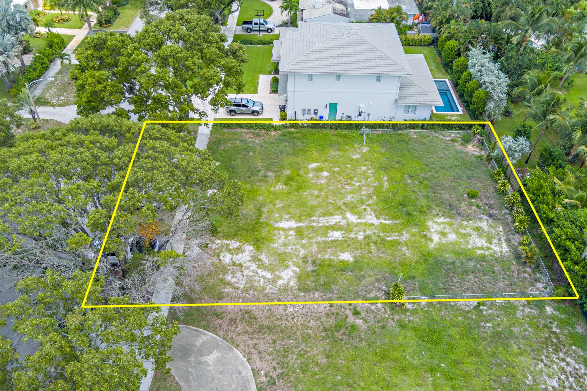 230 Forest Hill Boulevard