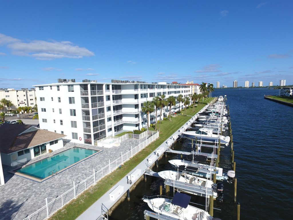 Photo of 104 Paradise Harbour Boulevard #408, North Palm Beach, FL 33408 (MLS # R10987768)