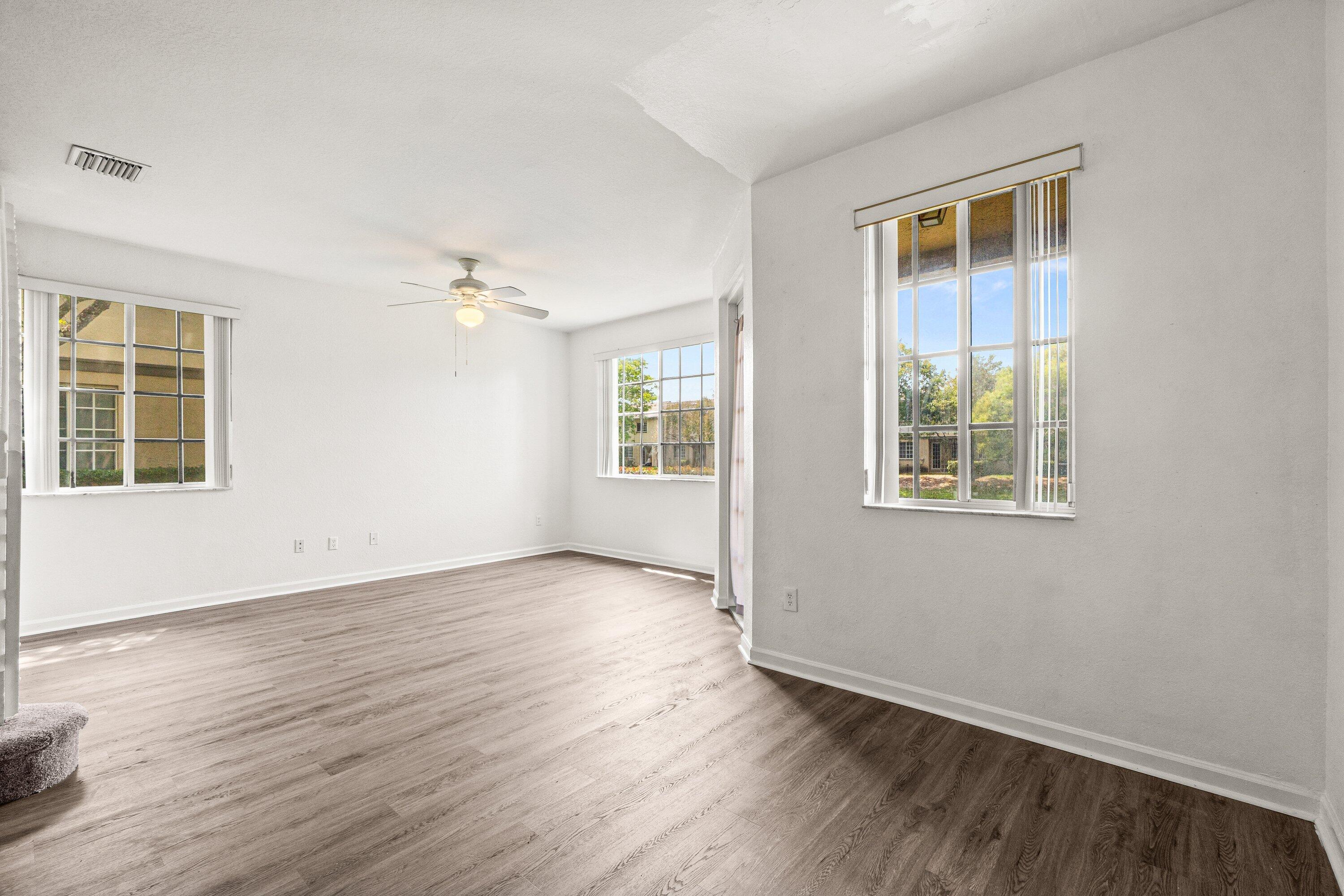 MARSH HARBOUR - Residential