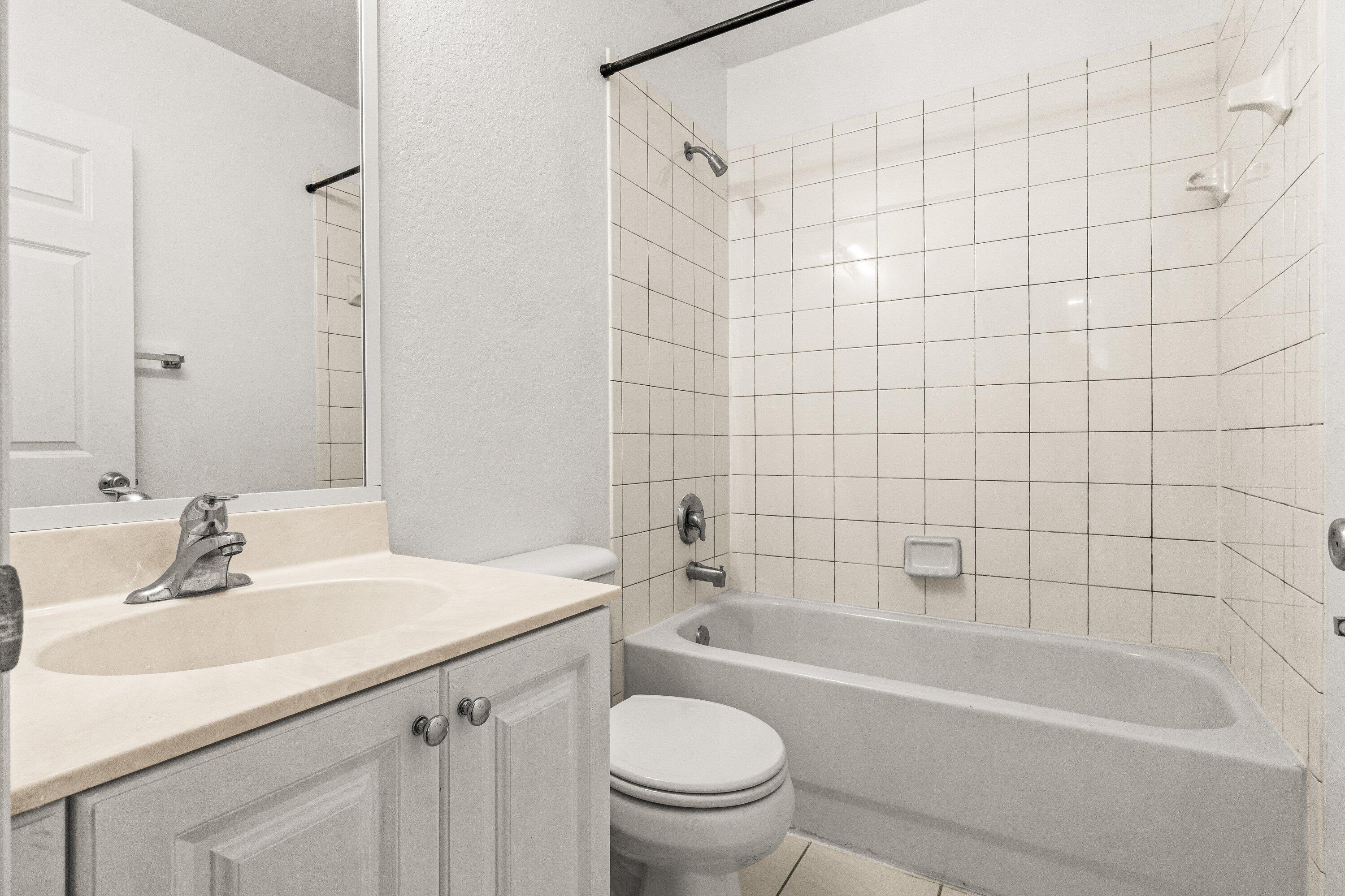 MARSH HARBOUR - Residential